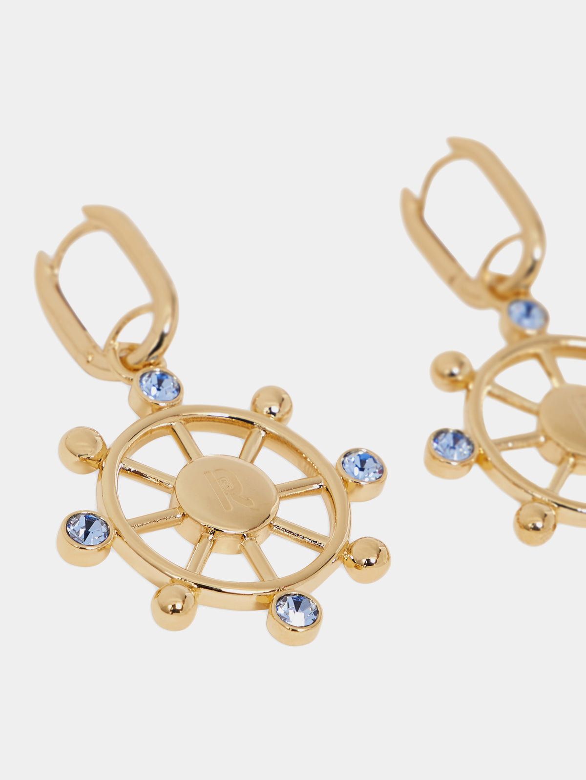 Rudder earrings position 5