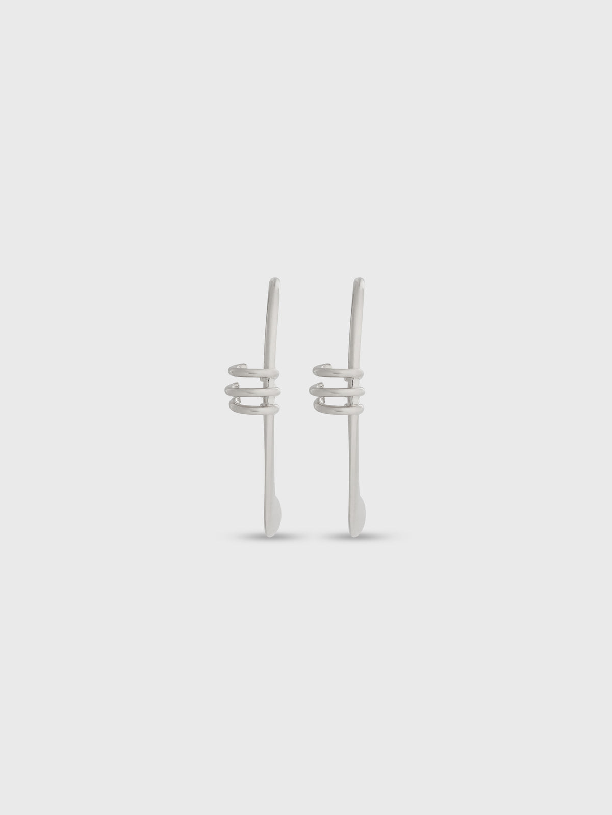 SILVER MONO EARRING position 3 - Image 3
