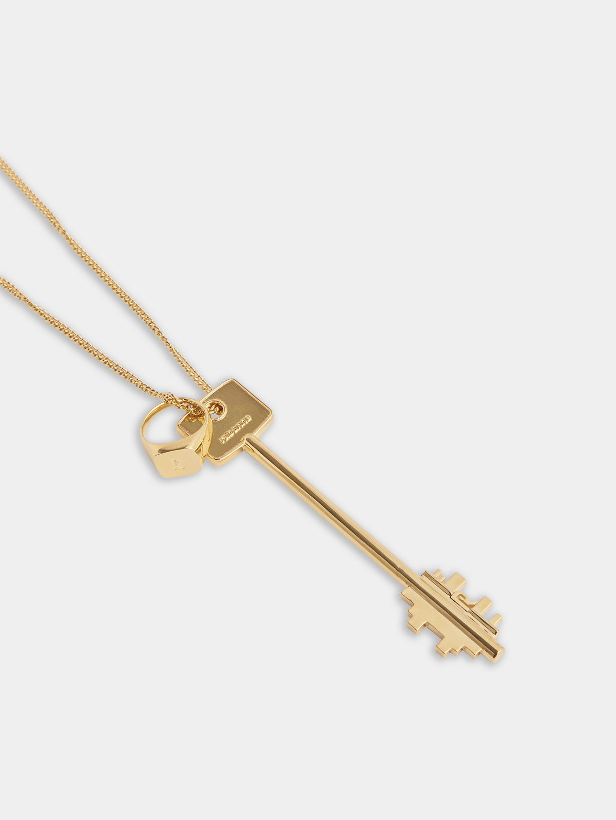 Key necklace gold position 2