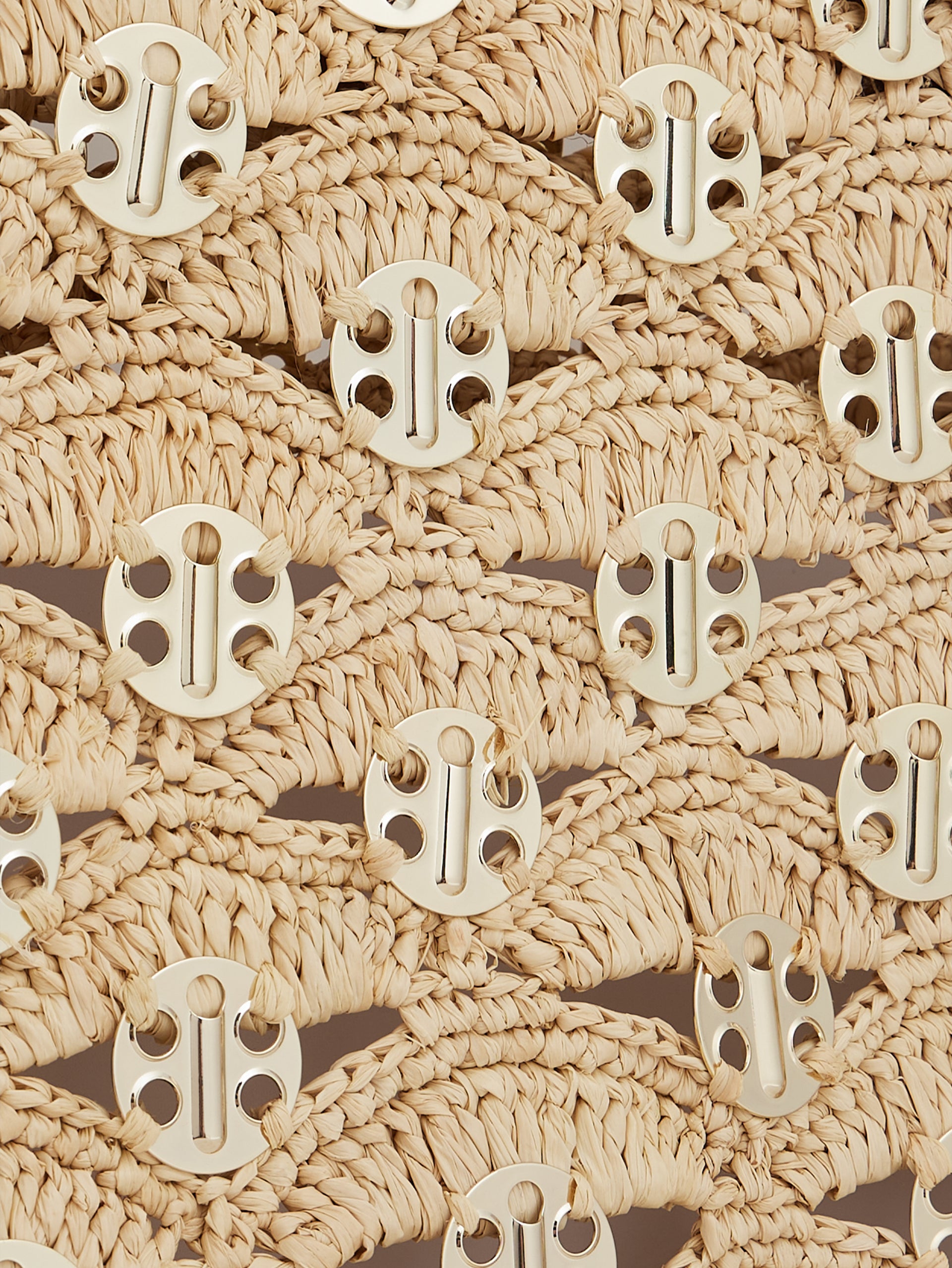 Beige tote bag in raffia position 7