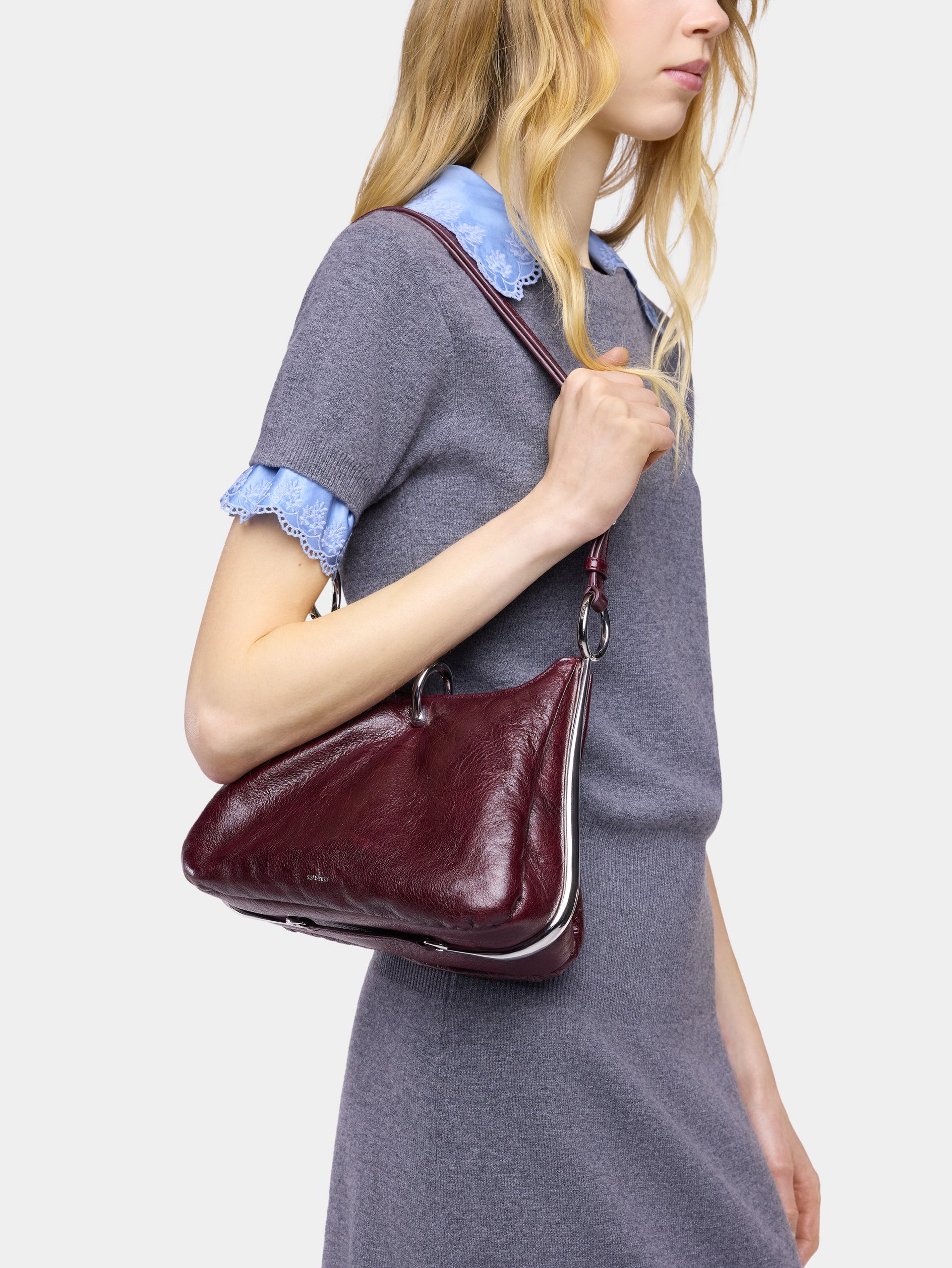 Medium Ring bag in dark burgundy textured leather