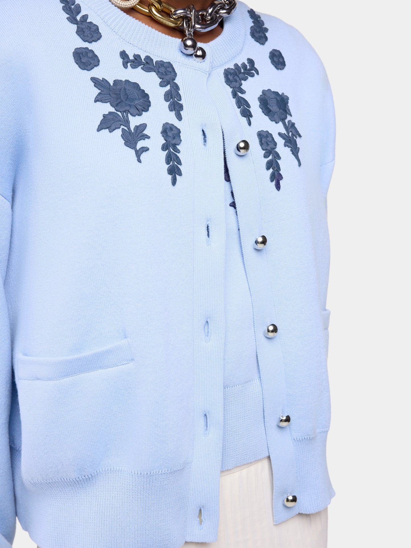 Long-Sleeved Cardigan in Blue Knitted Wool with Flower Embroidery position 5
