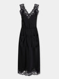 Robe midi en satin de soie noir avec détails en dentelle
