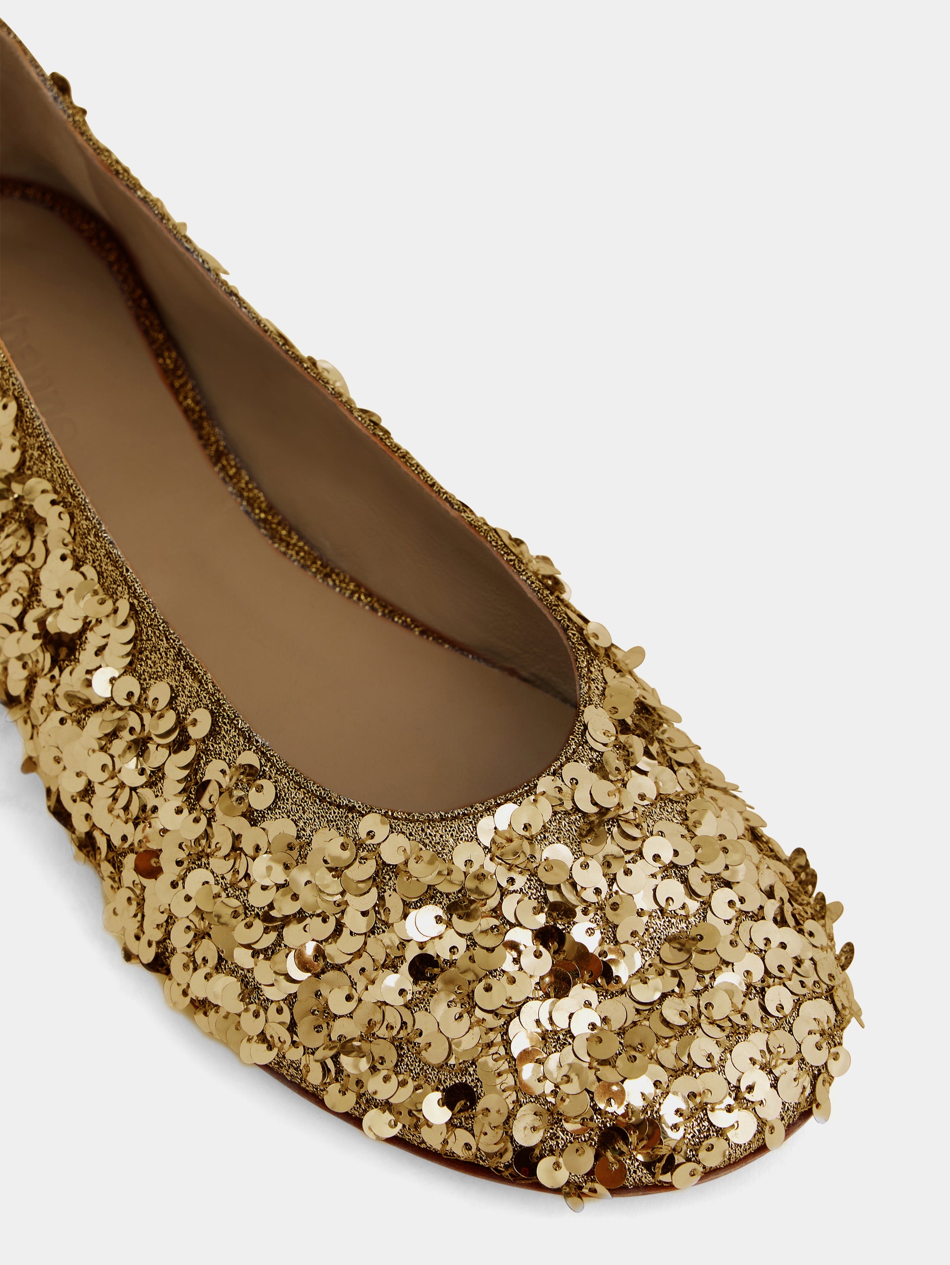 Ballerina with sequins gold position 5