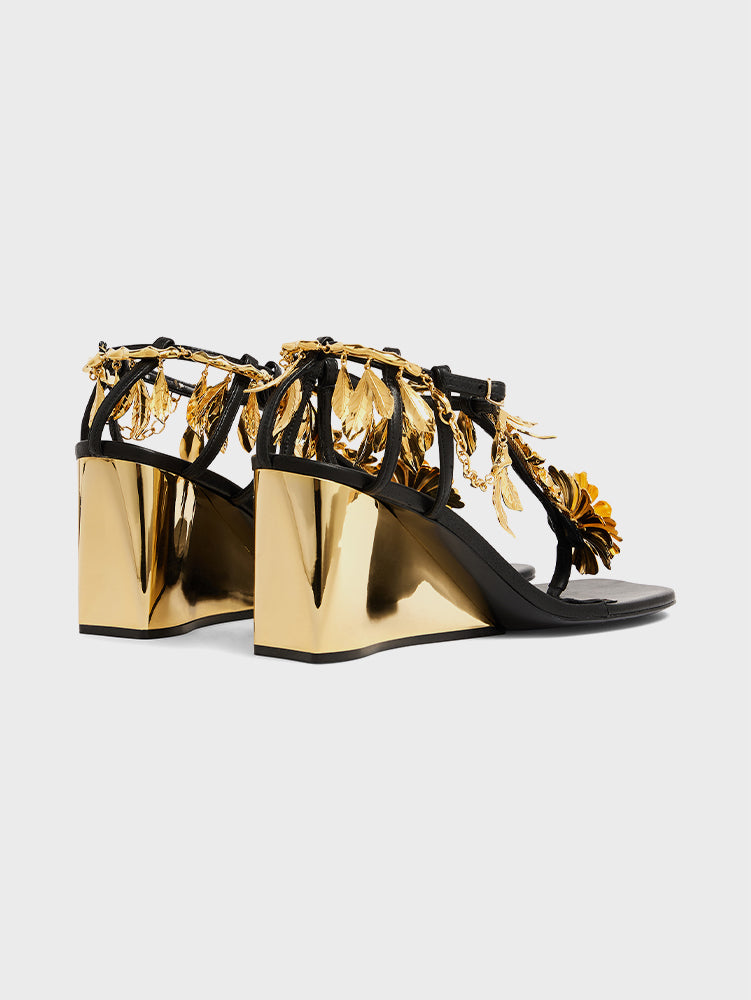 BLACK SANDALS WITH GOLD DETAILS HEELS