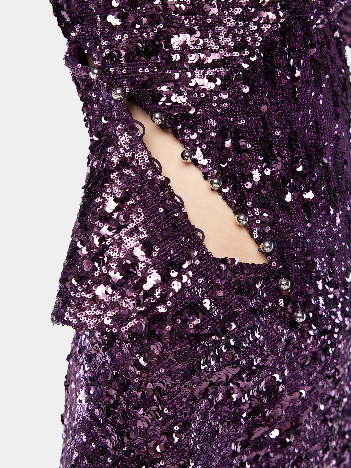 Top à col montant en sequins