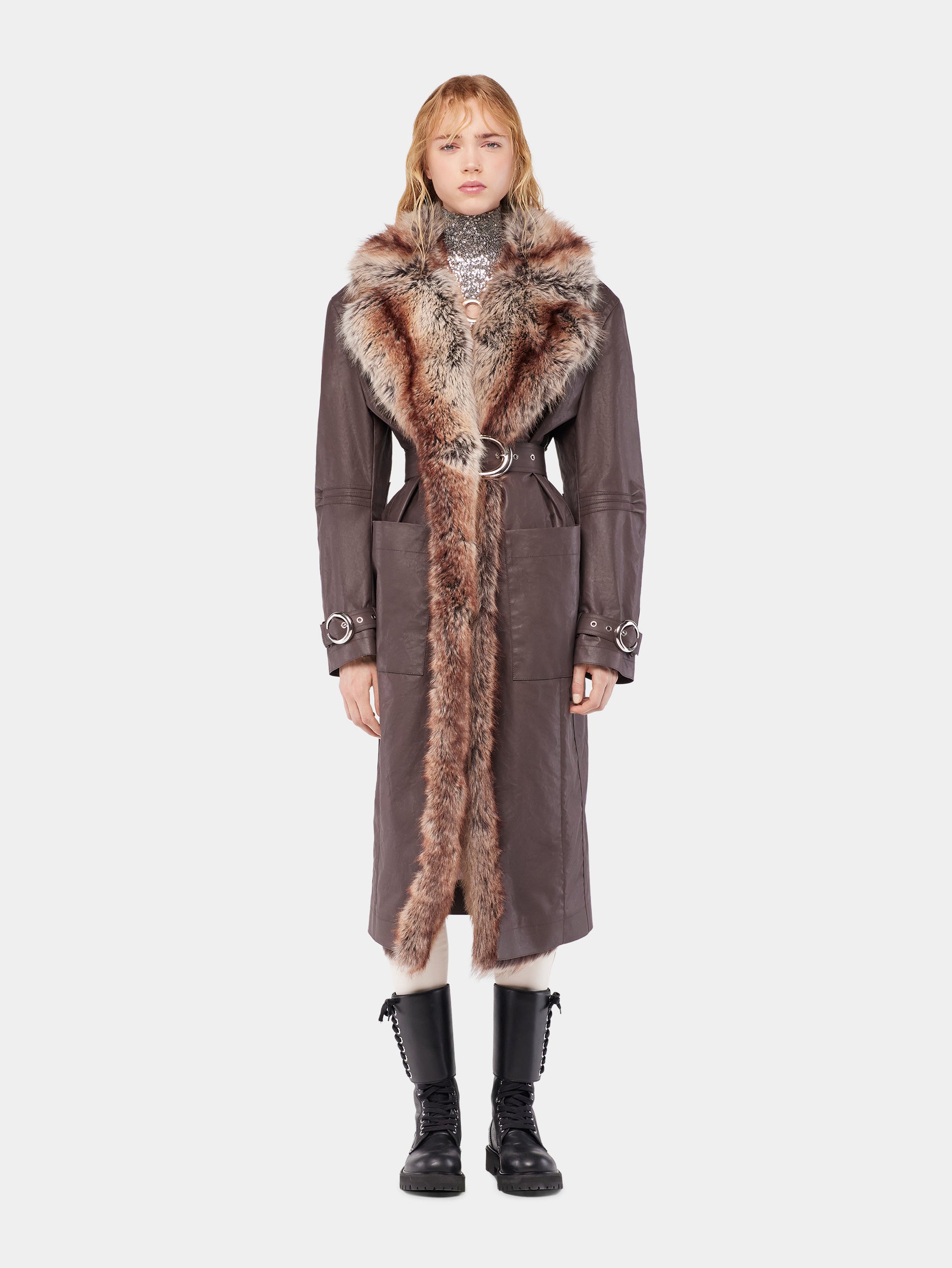 Leather boots position 8