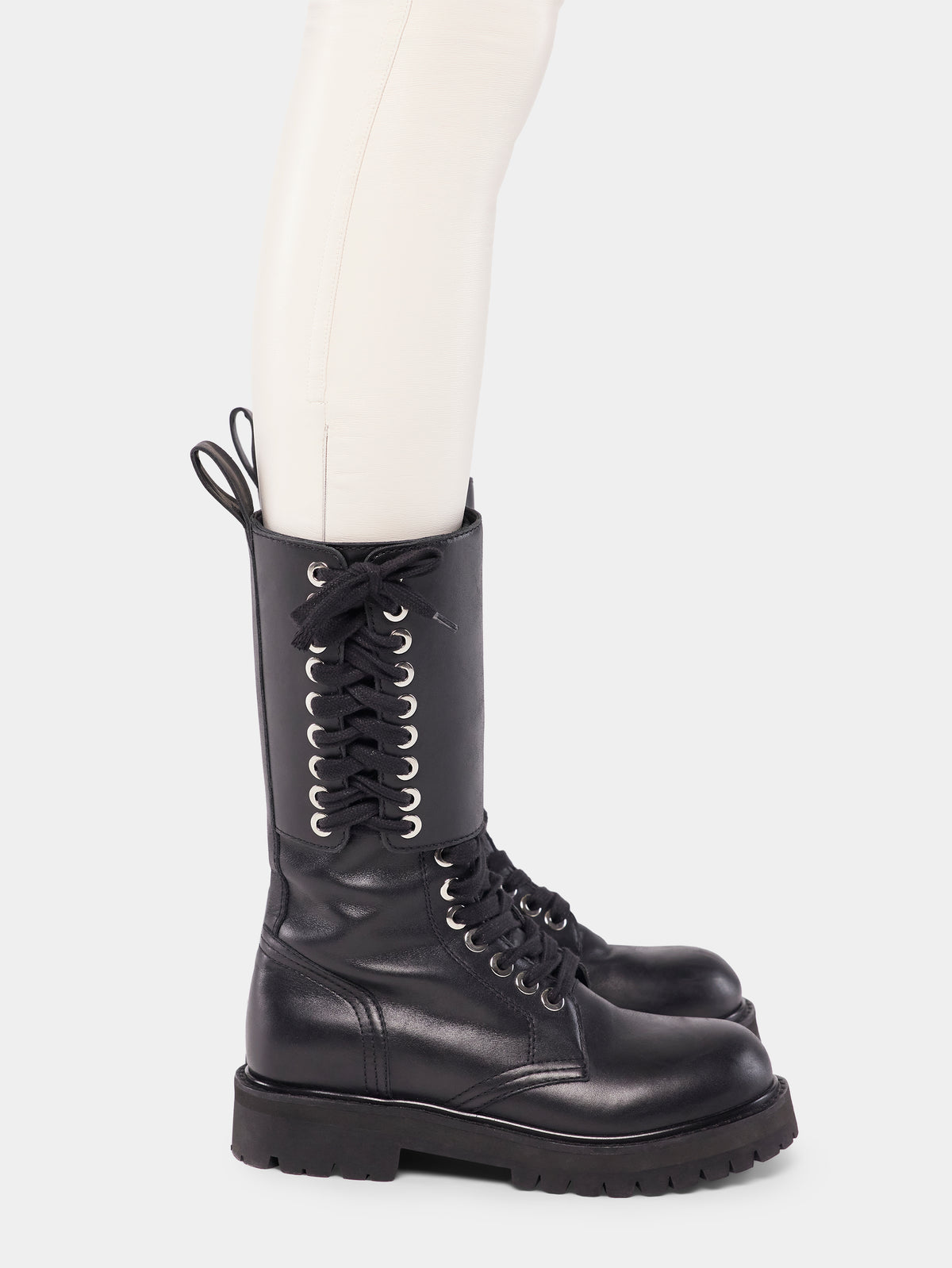 Leather boots position 2