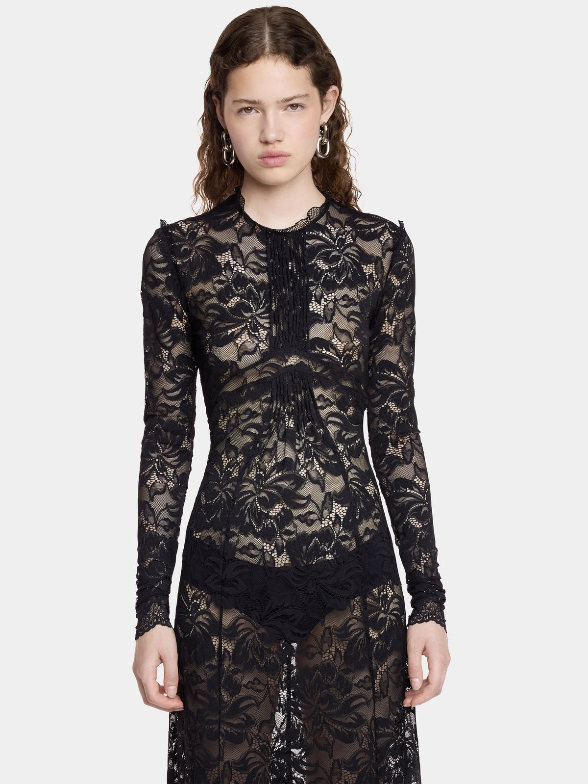 Black long dress in lace