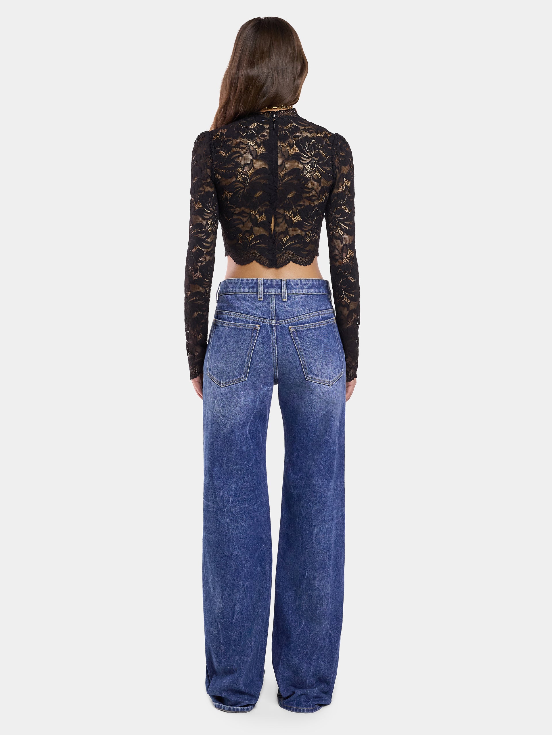 Baggy jeans in dark washed denim position 4