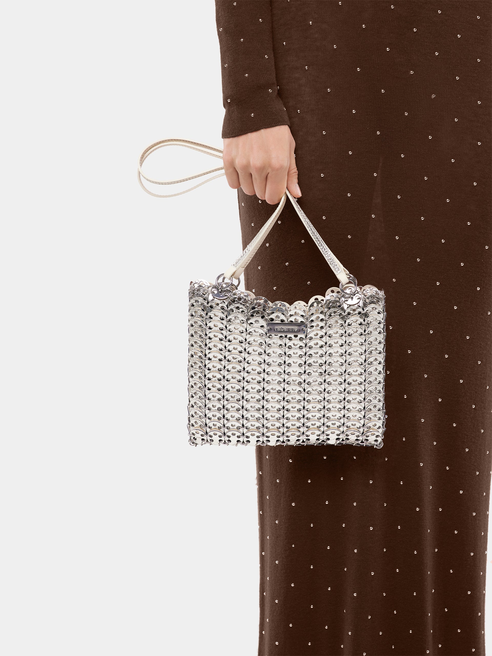 8969 reversible flip bag in leather ivory position 8