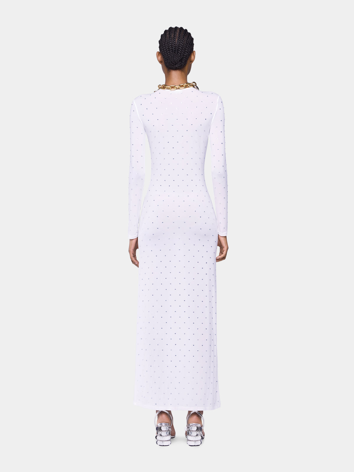 White long dress in jersey position 5