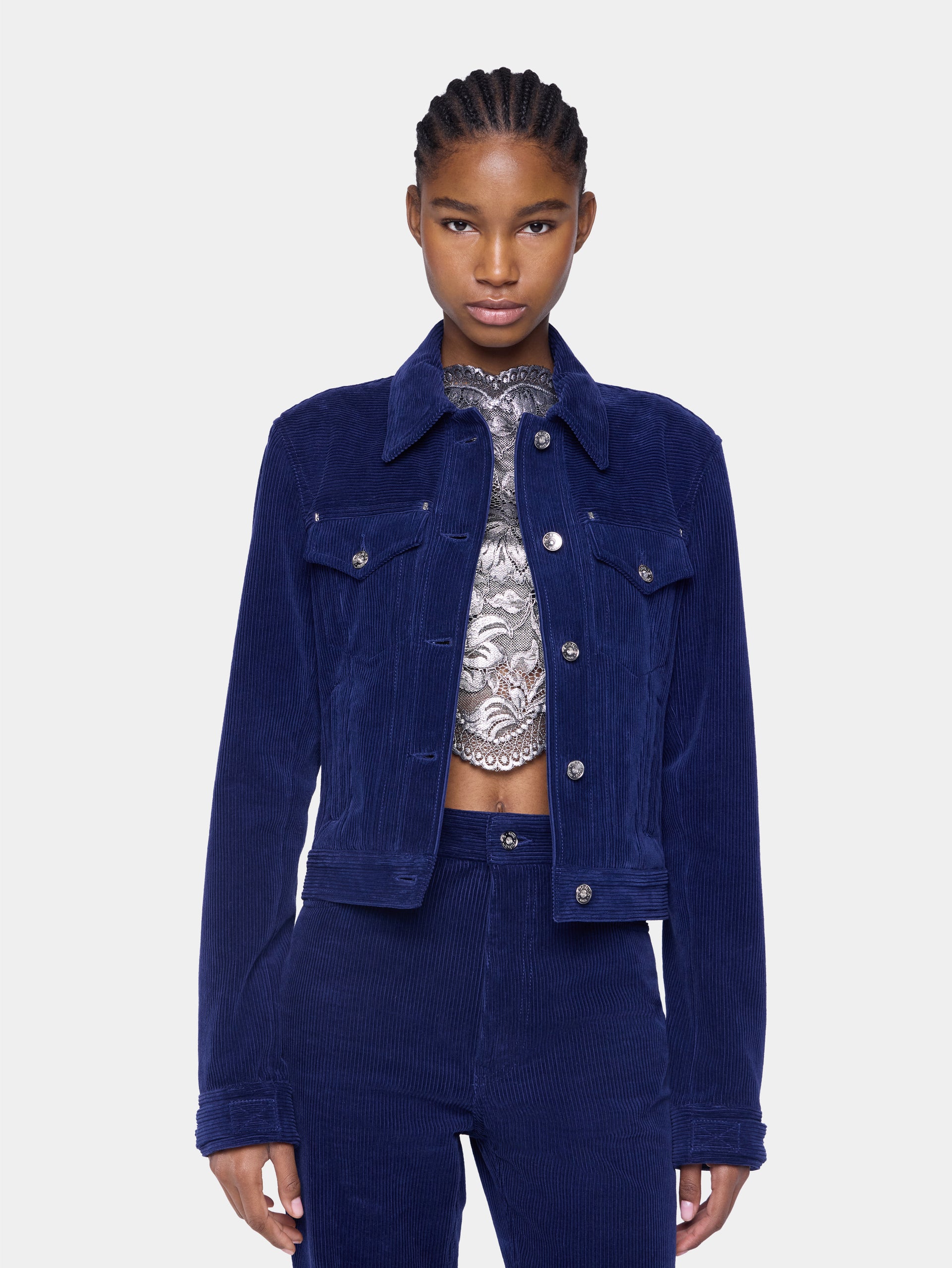 Trucker jacket in velvet position 2