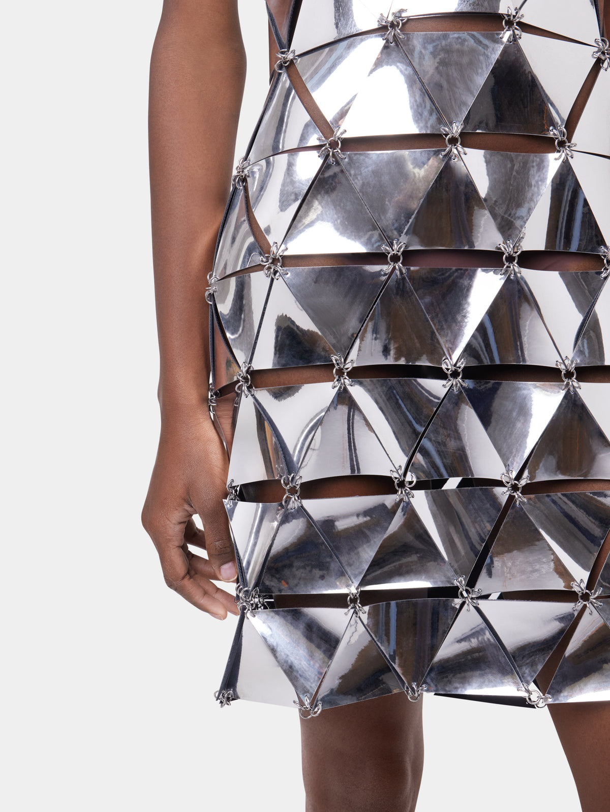 SILVER SHORT DRESS IN ASSEMBLY position 5