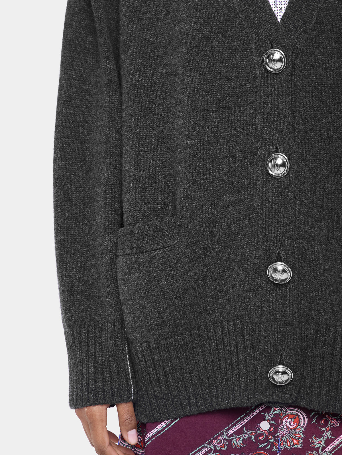 Knitted cardigan in wool and cashmere position 5