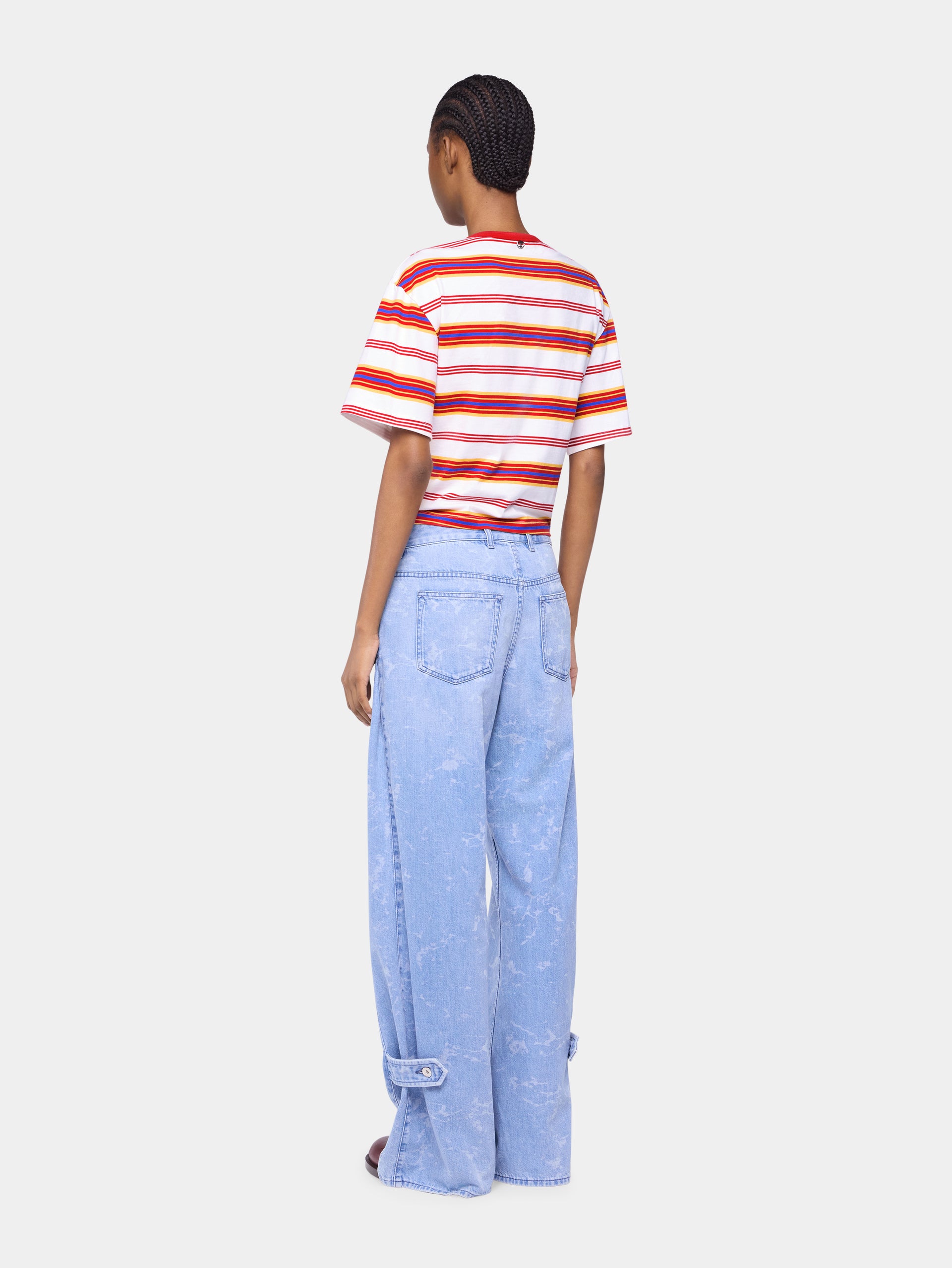 Baggy jeans in denim position 3