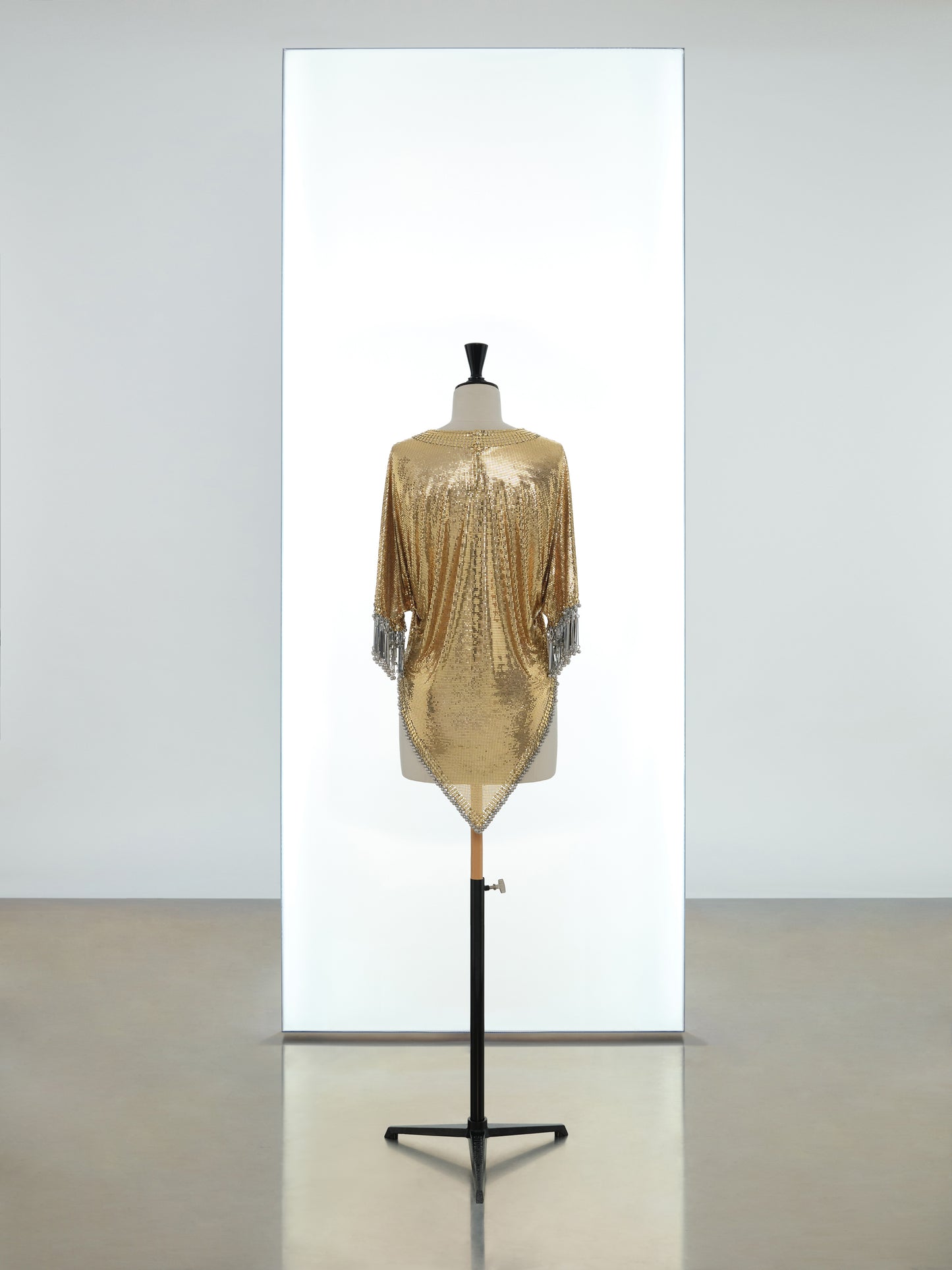 Draped short sleeves tunic made in iconic mesh