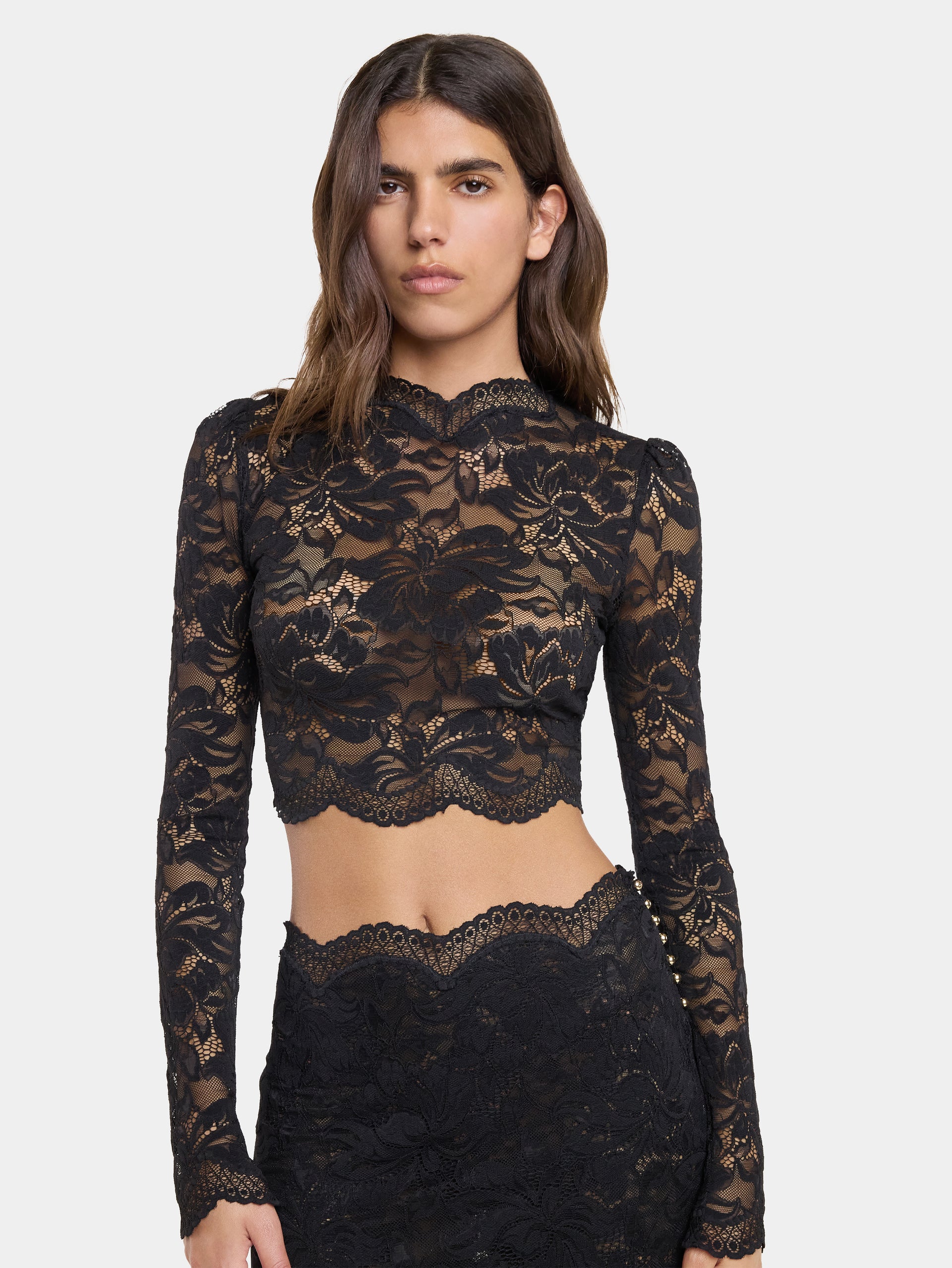 Crop top noir en dentelle