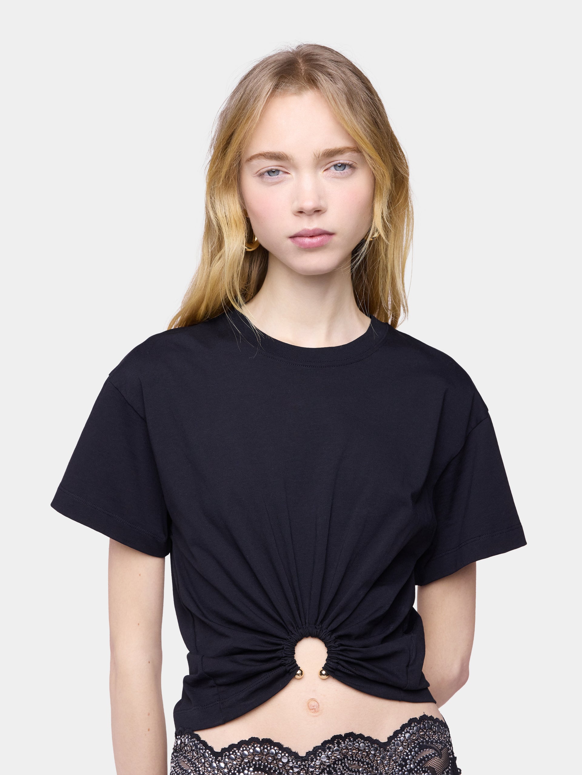 T-shirt en coton noir avec détail piercing signature