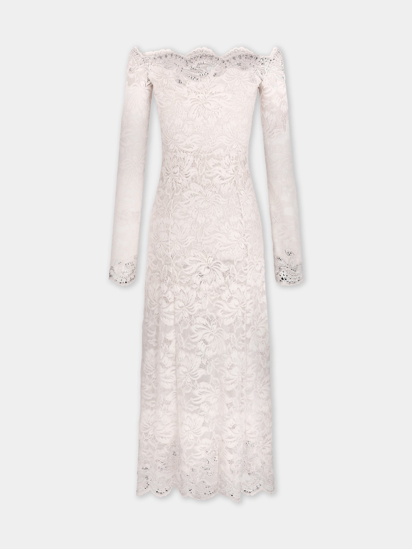 Long dress in lace