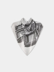 Écharpe Ohmori x Rabanne en mesh argenté avec imprimé tablette de chocolat 