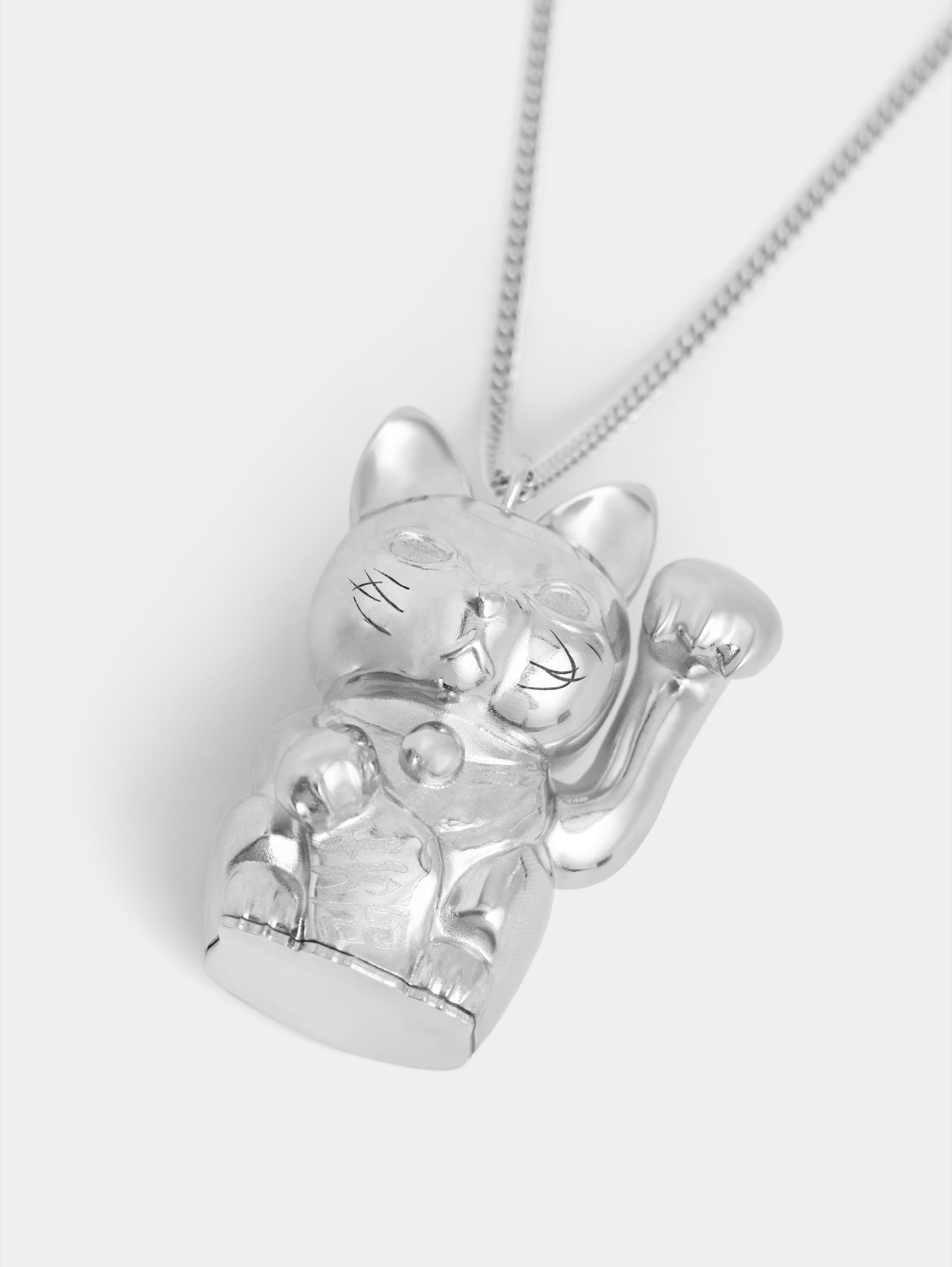 Ohmori x Rabanne chain necklace with silver lucky cat pendant