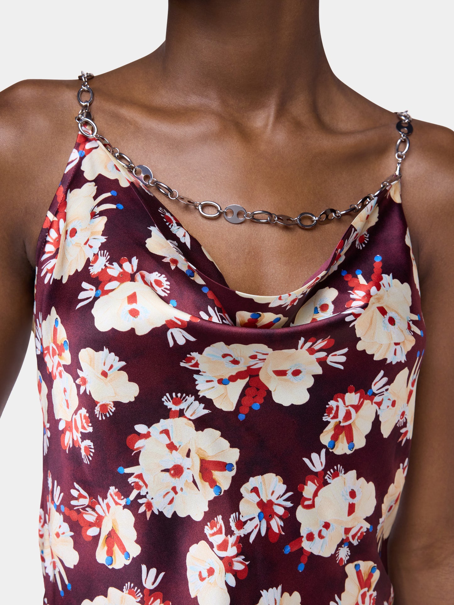 Top magenta à motif floral en satin de soie