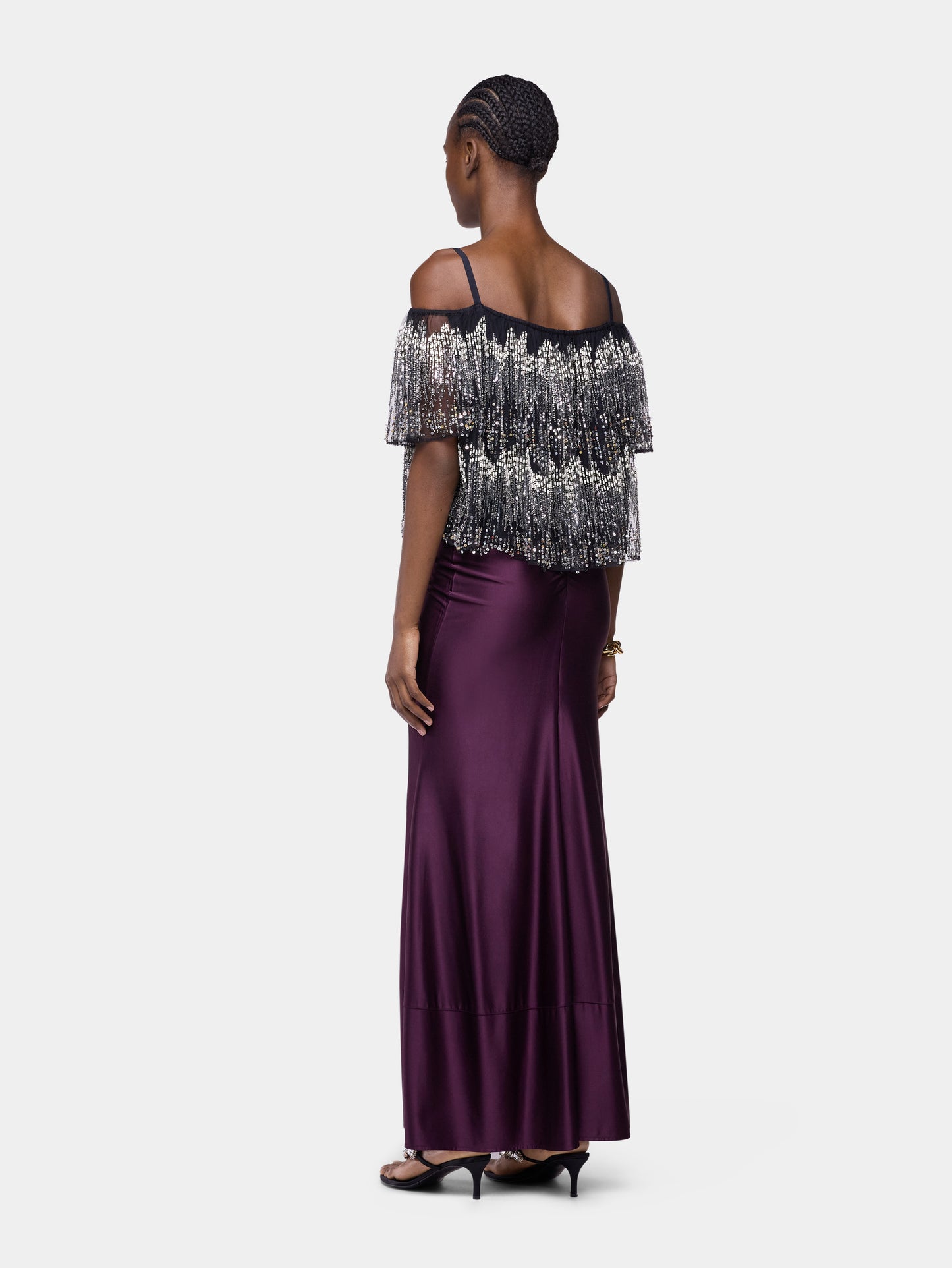 Short-sleeve top with embroidery details