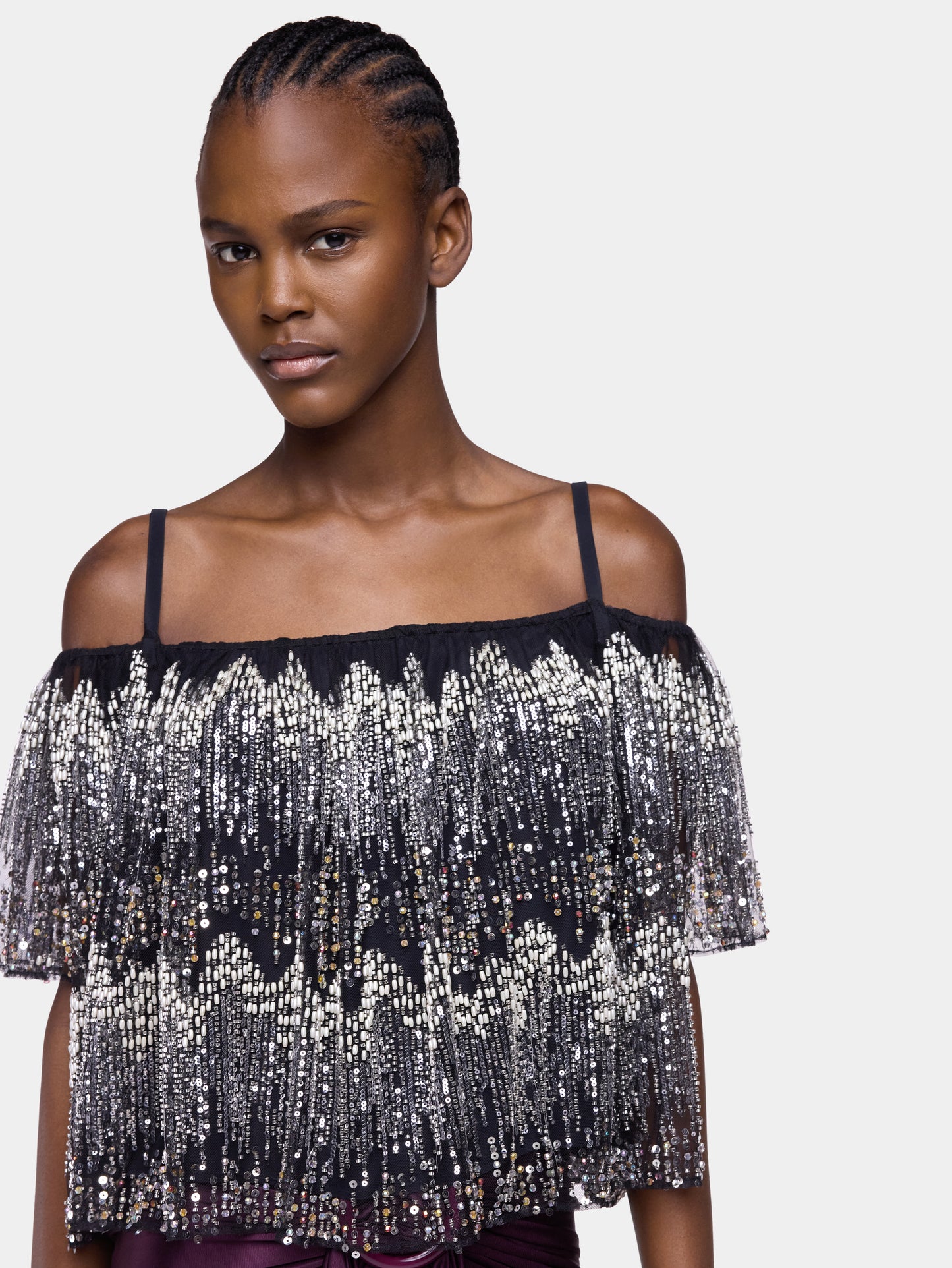 Short-sleeve top with embroidery details