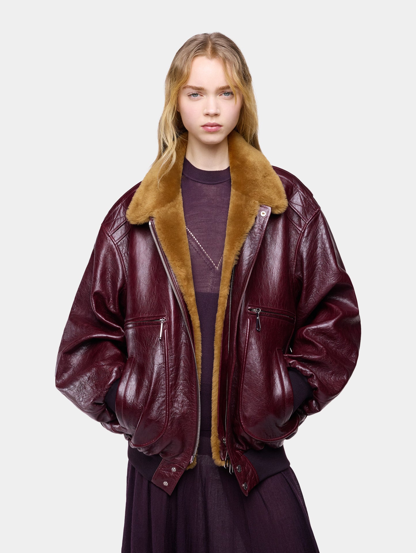 Veste bomber en cuir texturé bordeaux 