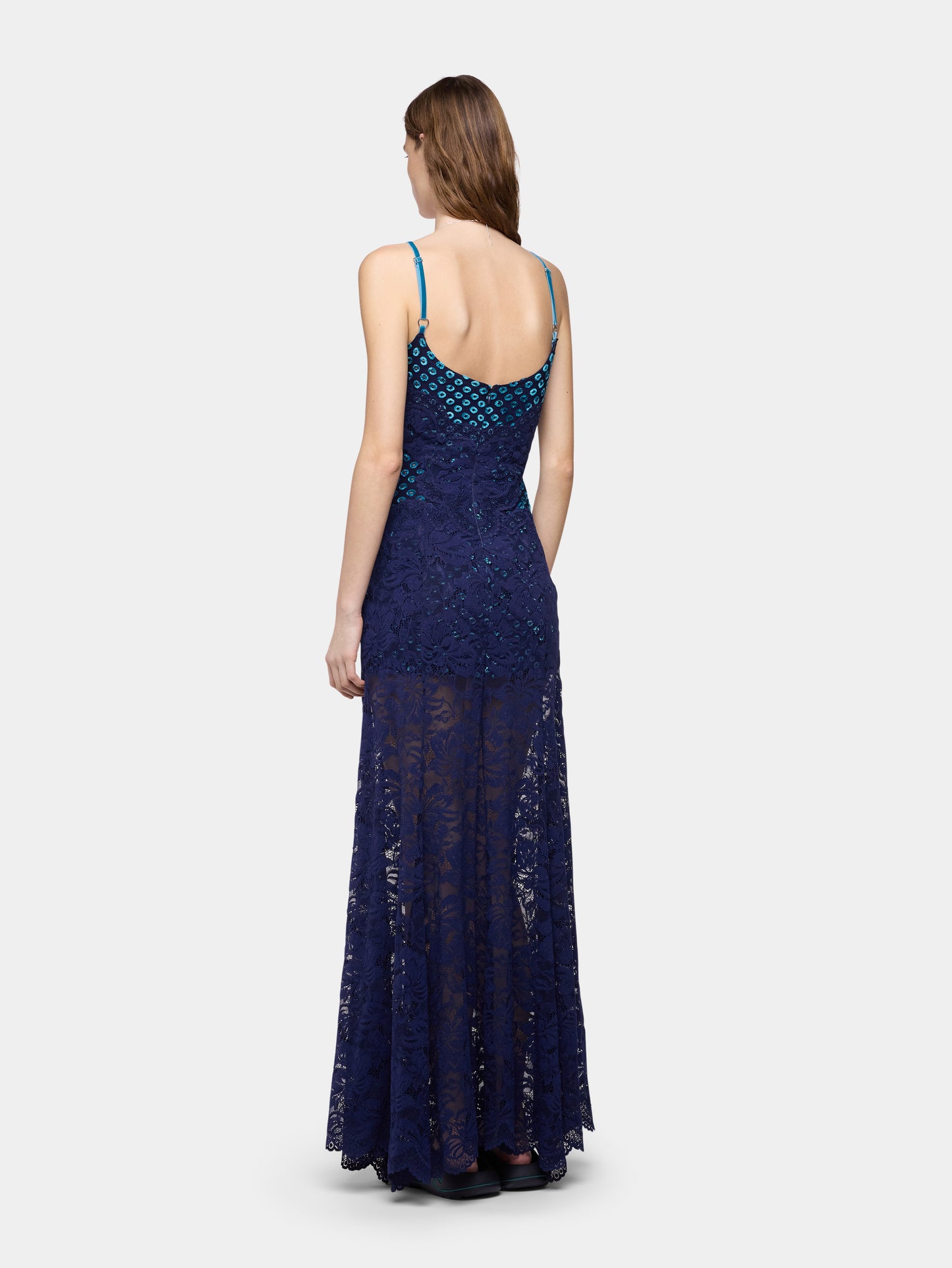 Longue robe bleu marine en dentelle trompe-l'œil 
