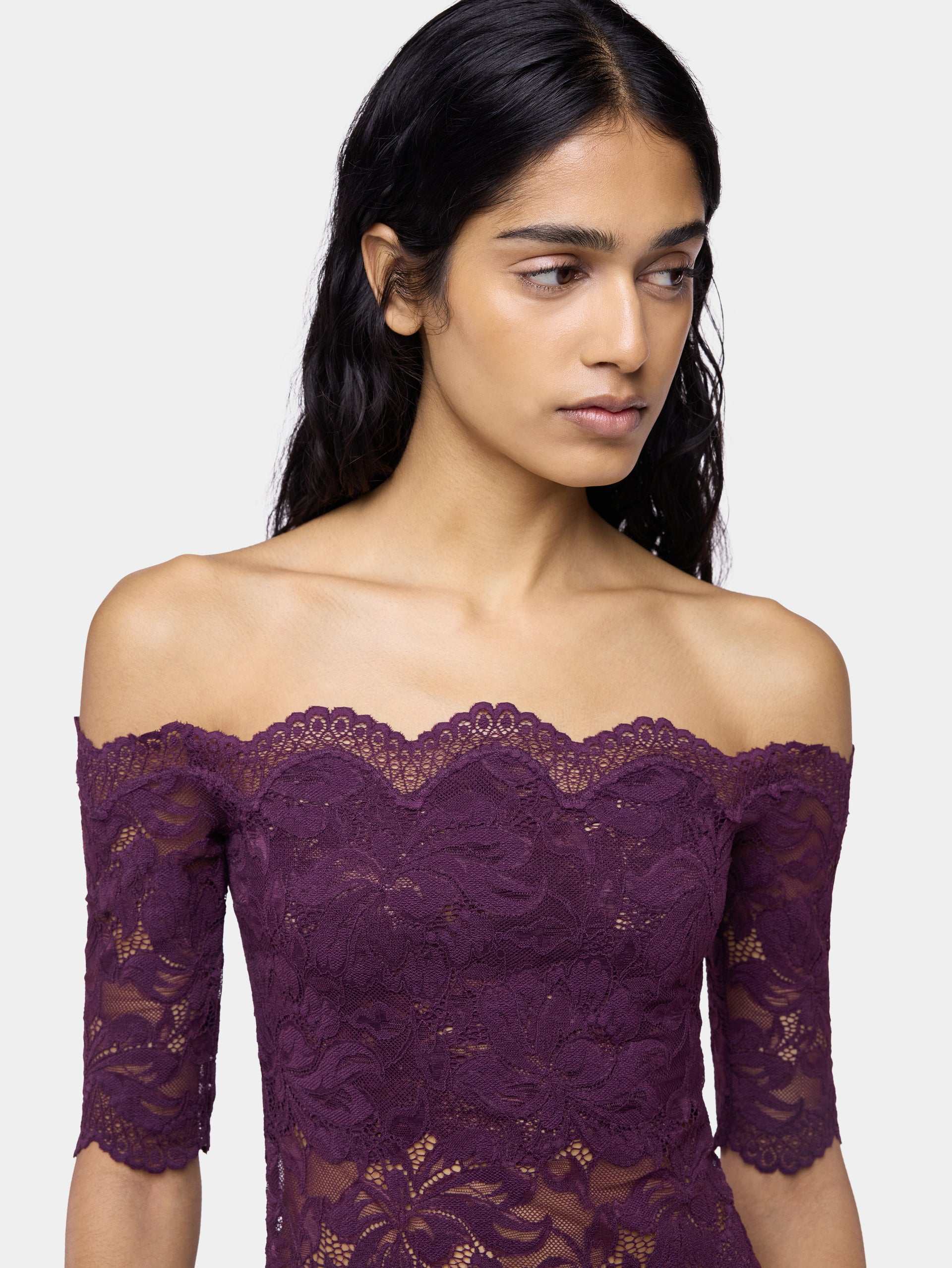 Short-sleeve top in magenta layered lace