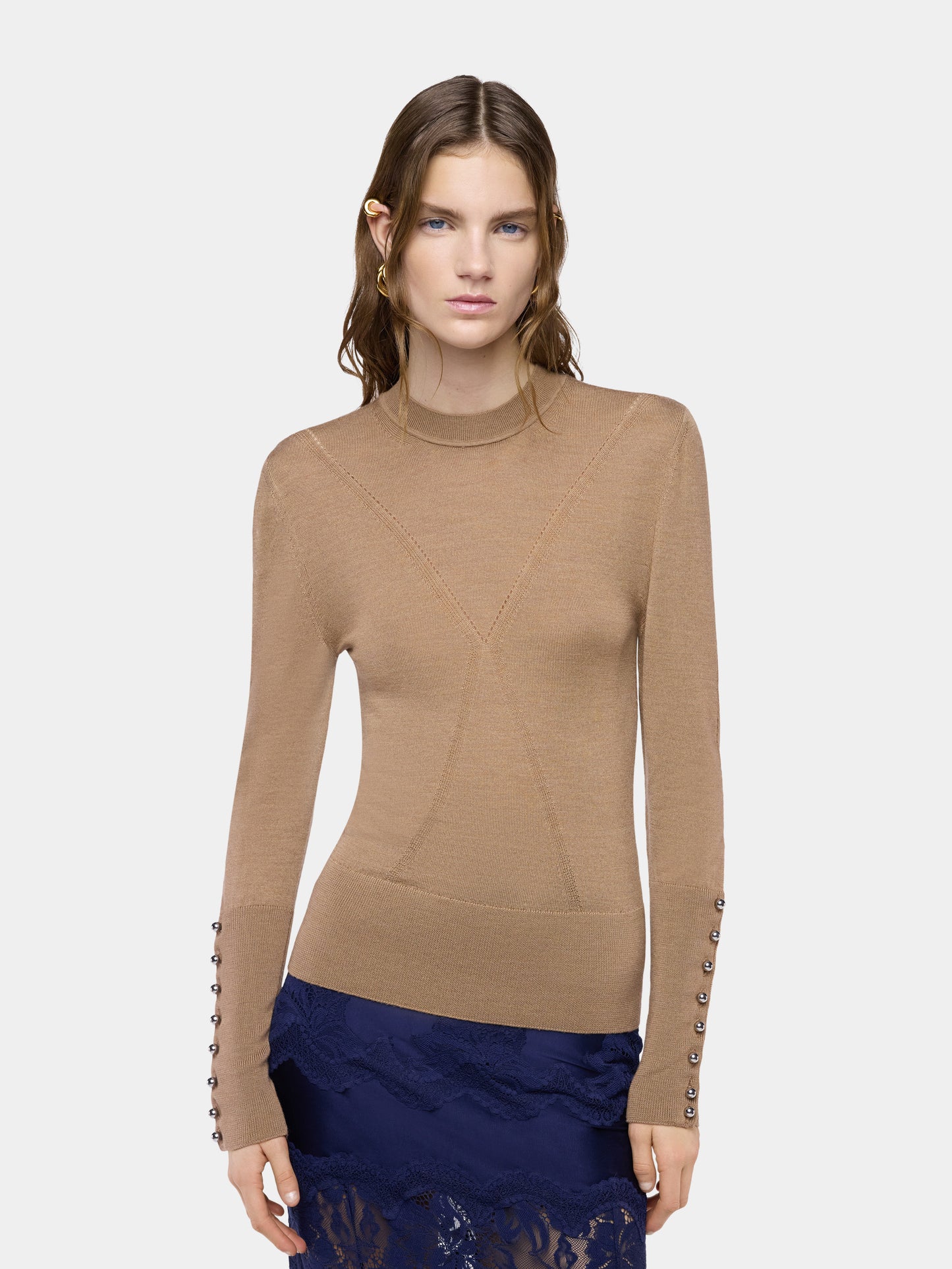 Camel wool long-sleeve sweater