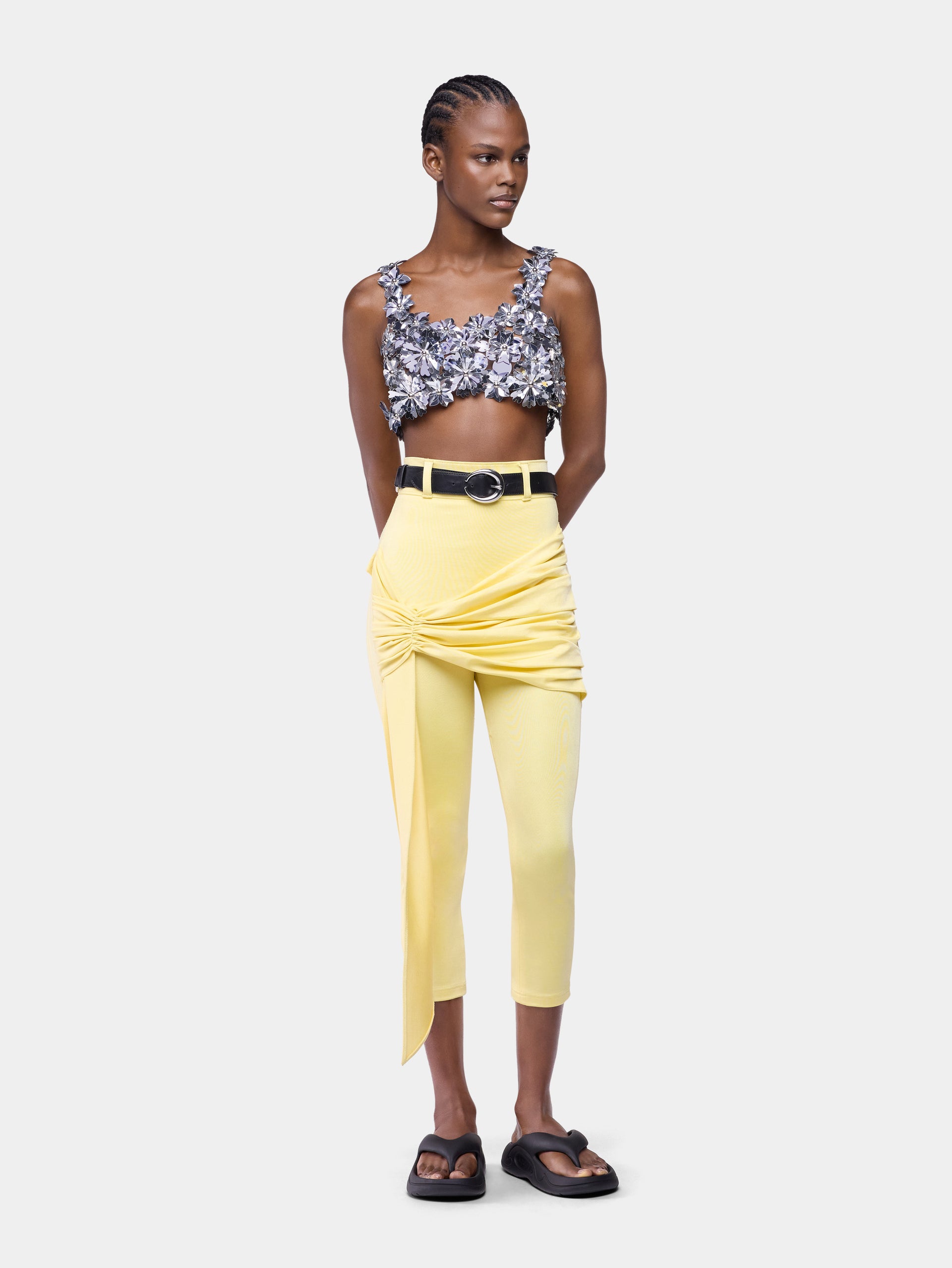 Capri pant in yellow cotton with frill detailing