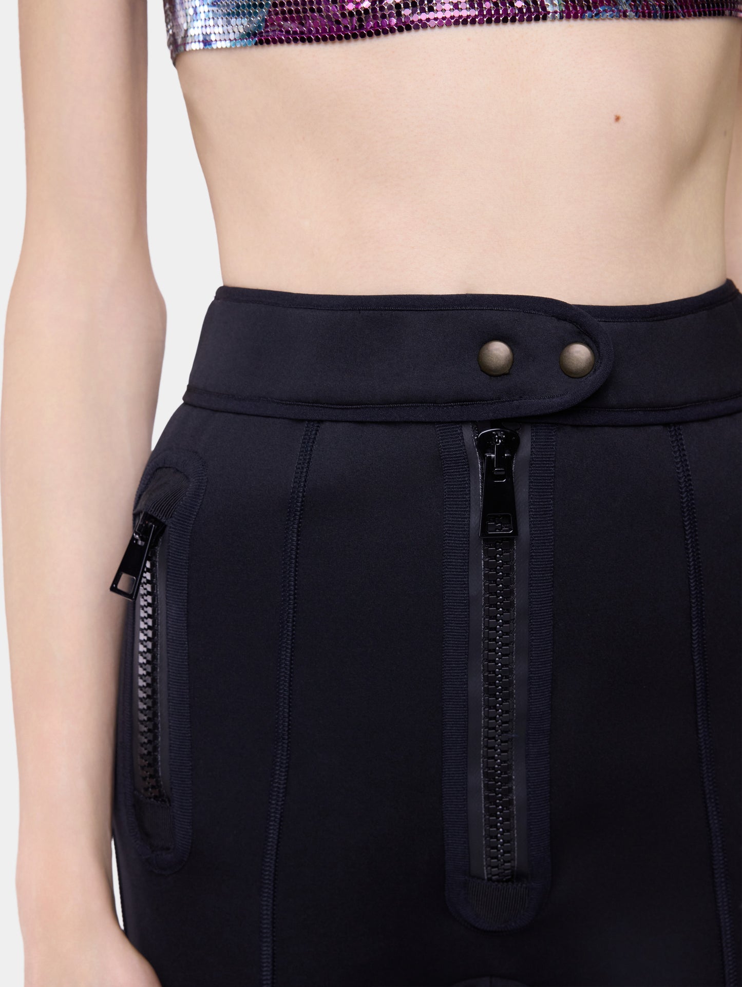 Capri pant in black neoprene