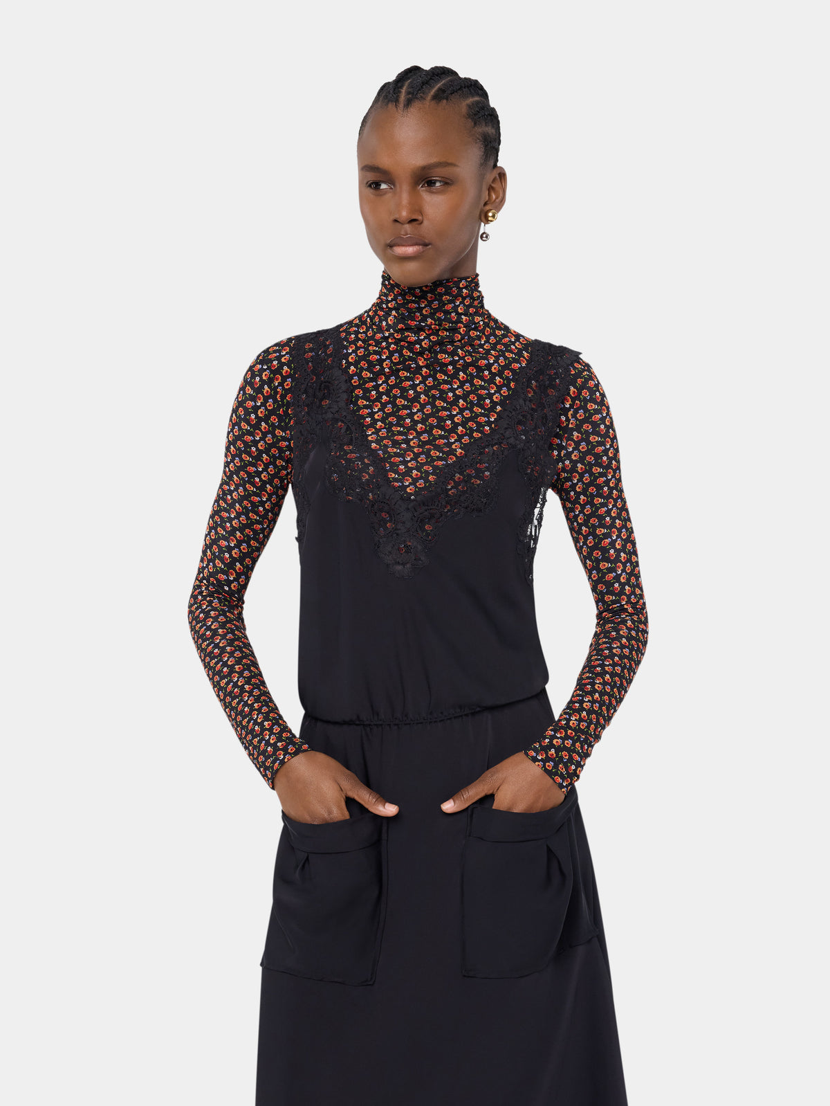 Robe midi en satin de soie noir avec détails en dentelle