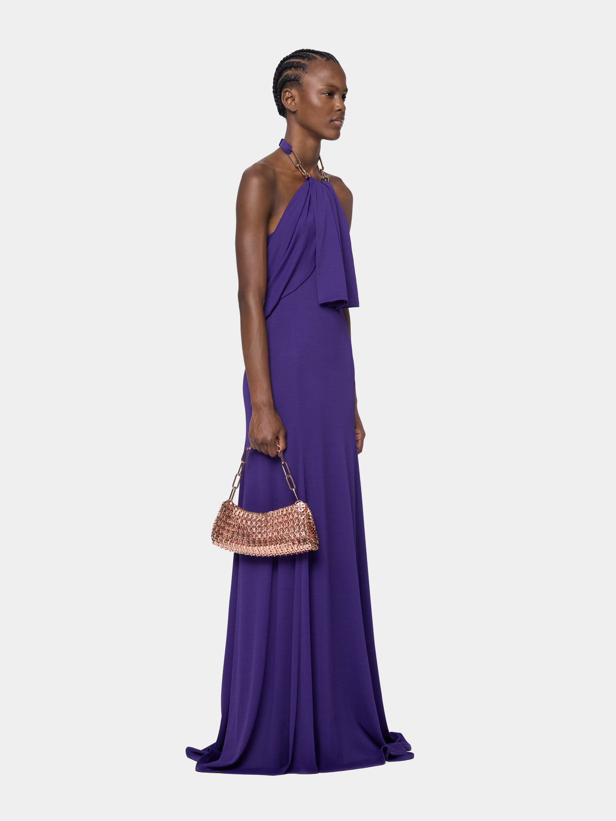 Robe longue violette Dinh Van x Rabanne ornée de détails chaîne signature