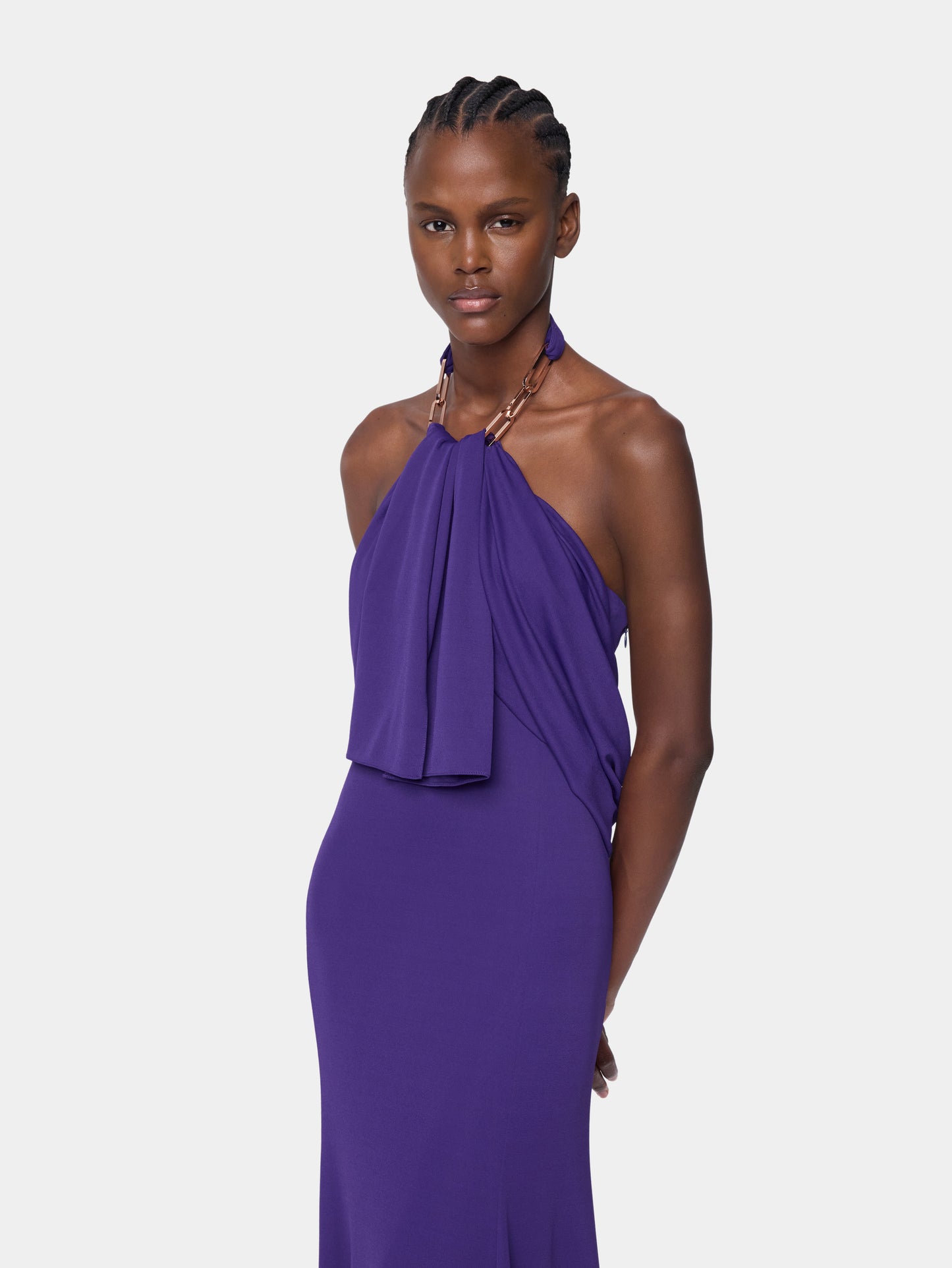 Robe longue violette Dinh Van x Rabanne ornée de détails chaîne signature