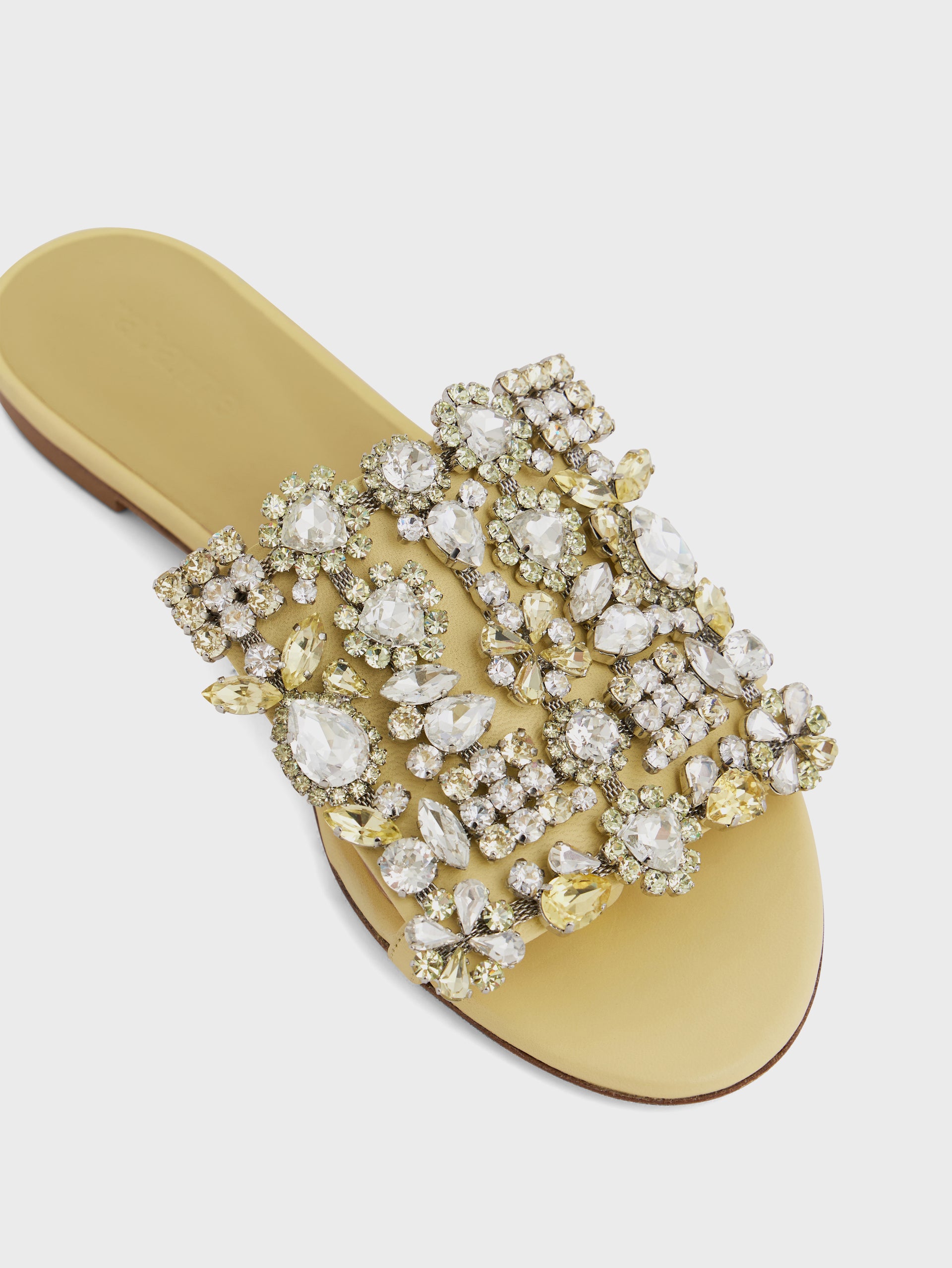 Flat sandals with strass
