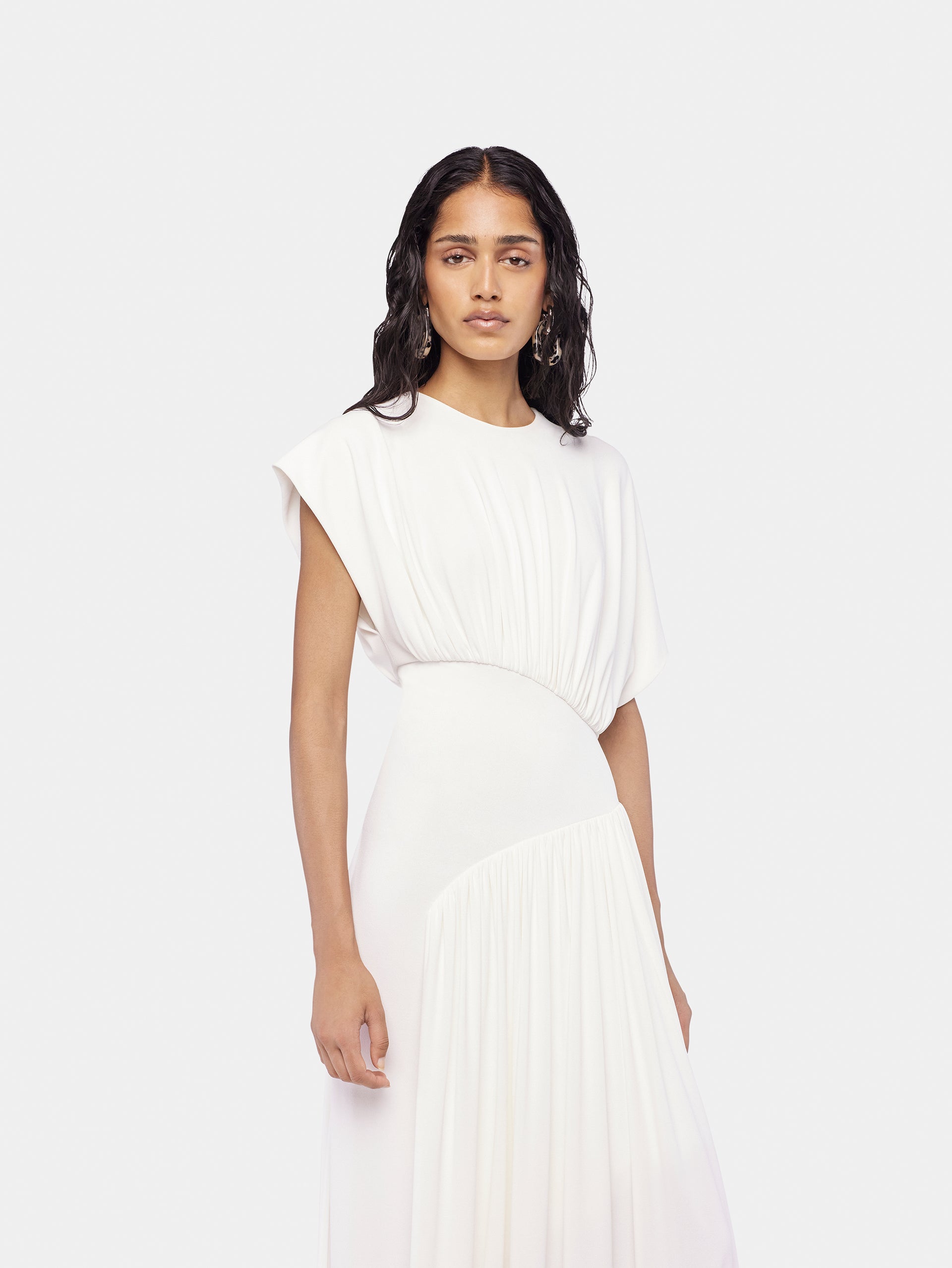 Long dress with ruched details ivory position 4