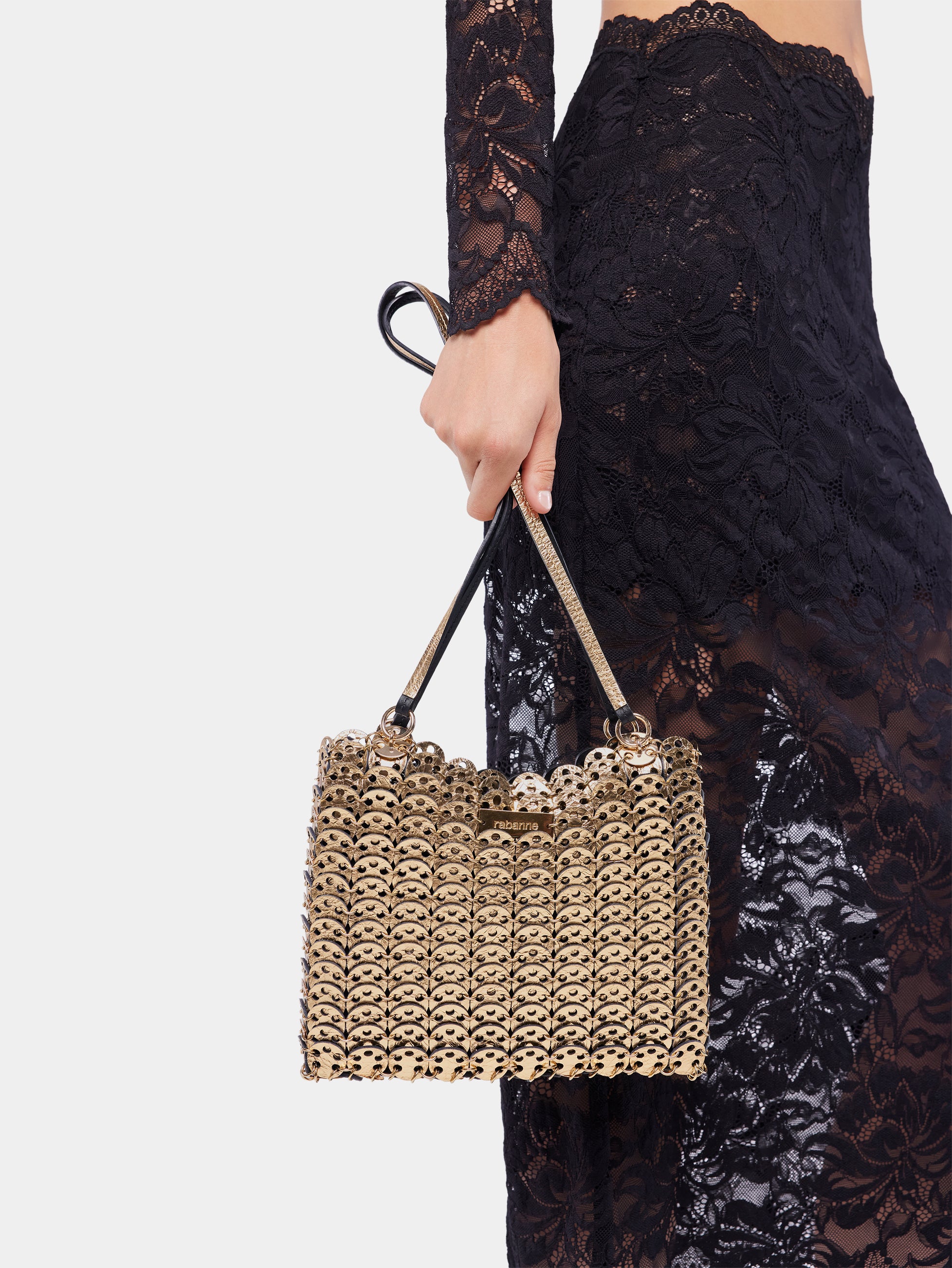 paco rabanne スウェードバッグ RABANNE 1969 Nano embellished leather and shearling shoulder bag