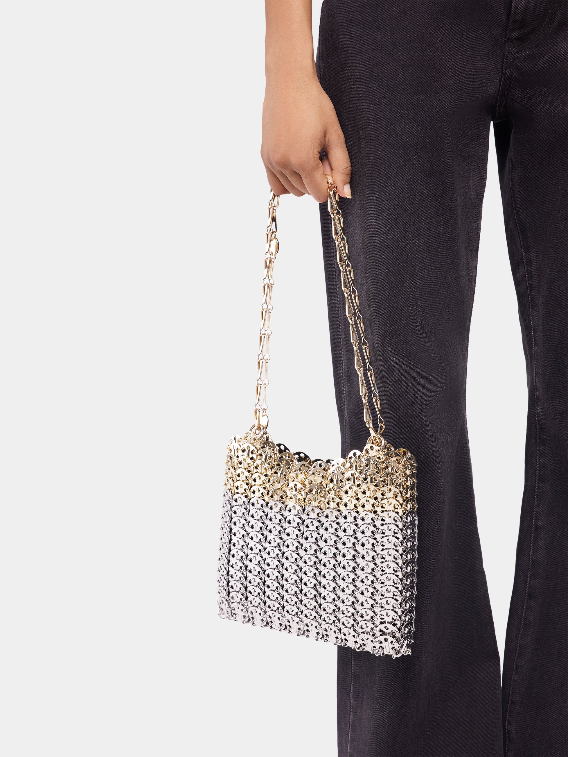 paco rabanne シルバーショルダーバッグ Rabanne Iconic 1969 ショルダーバッグ ナノ | シルバートーン