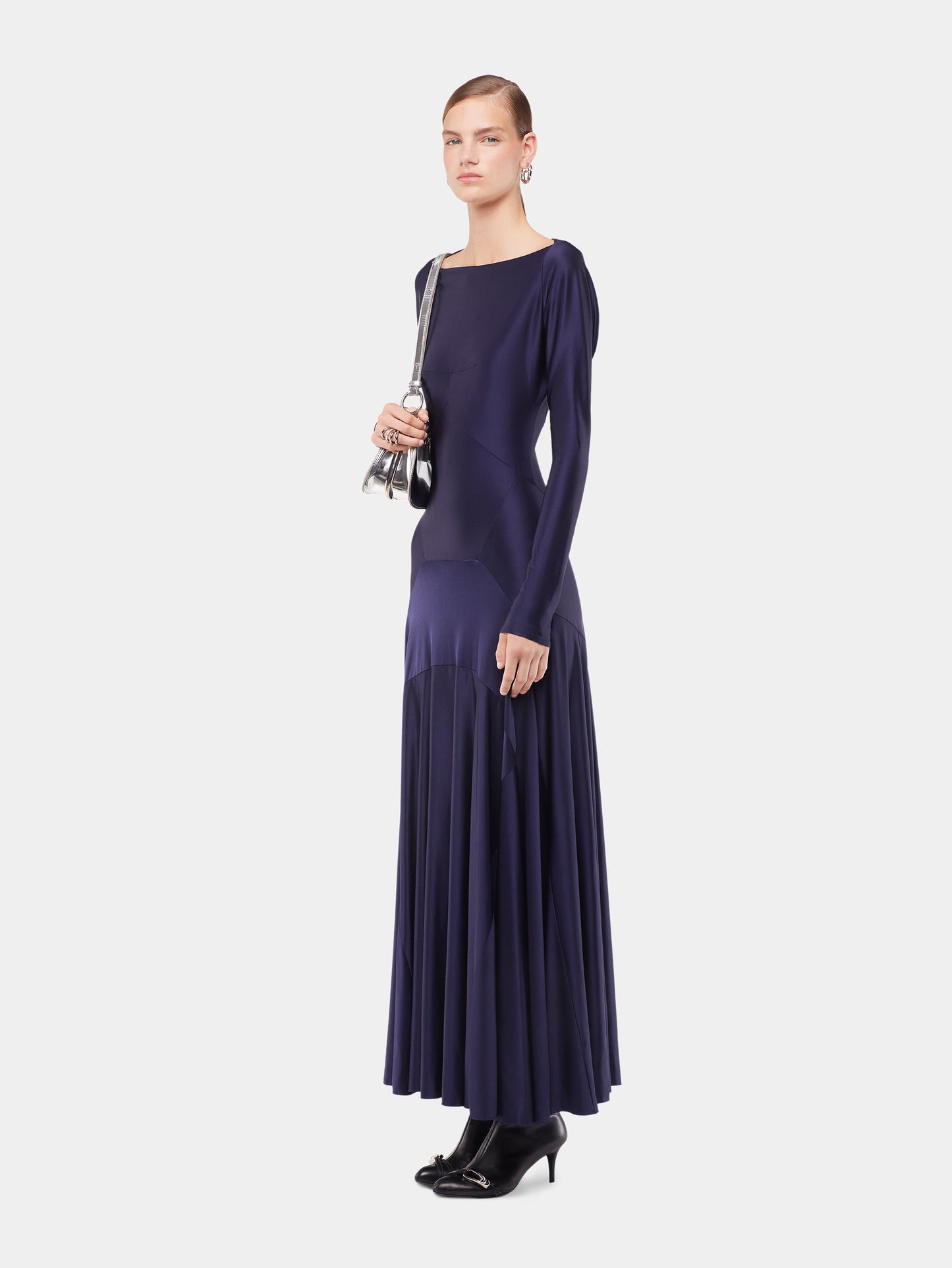 Long dress in jersey with godet details