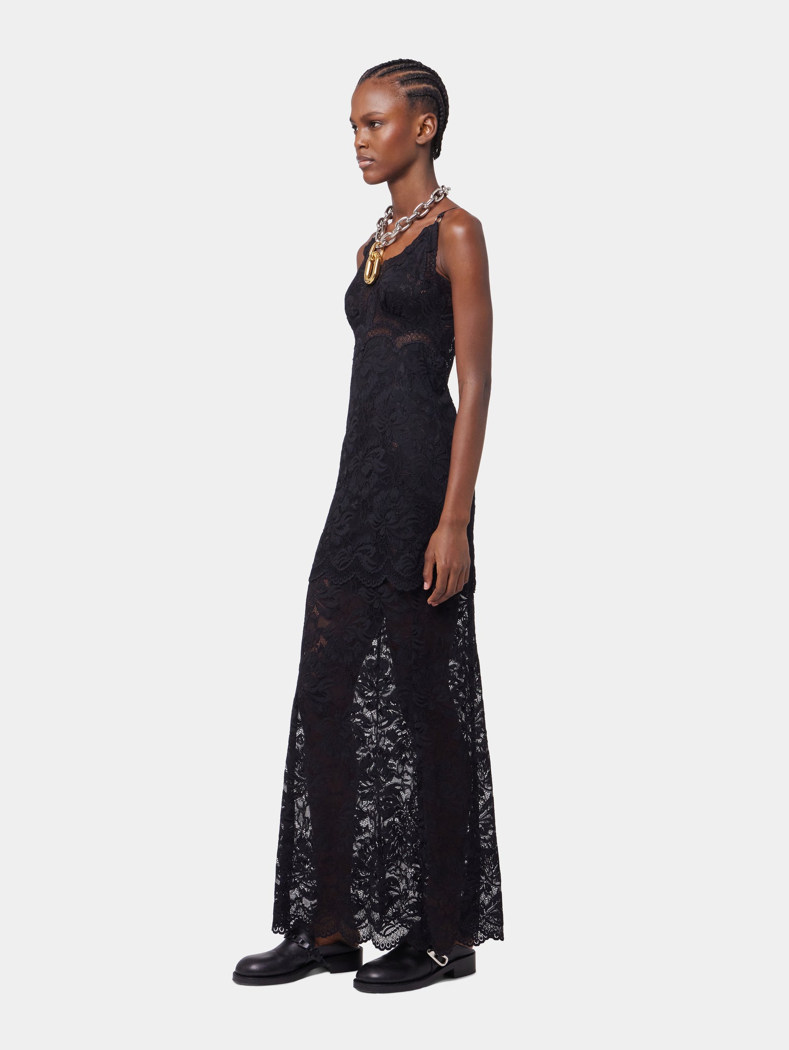Black long dress in lace position 3 - Image 3