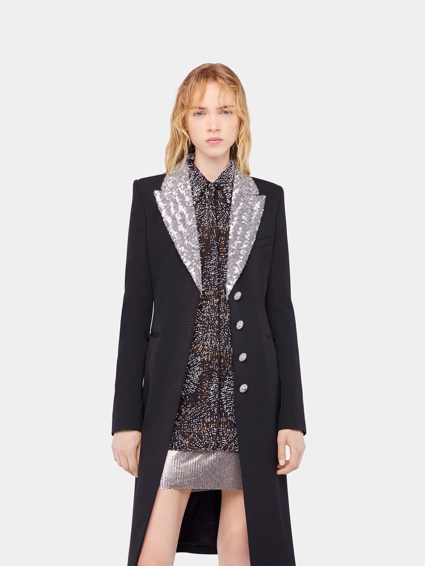 Long wool coat with sequin collar
