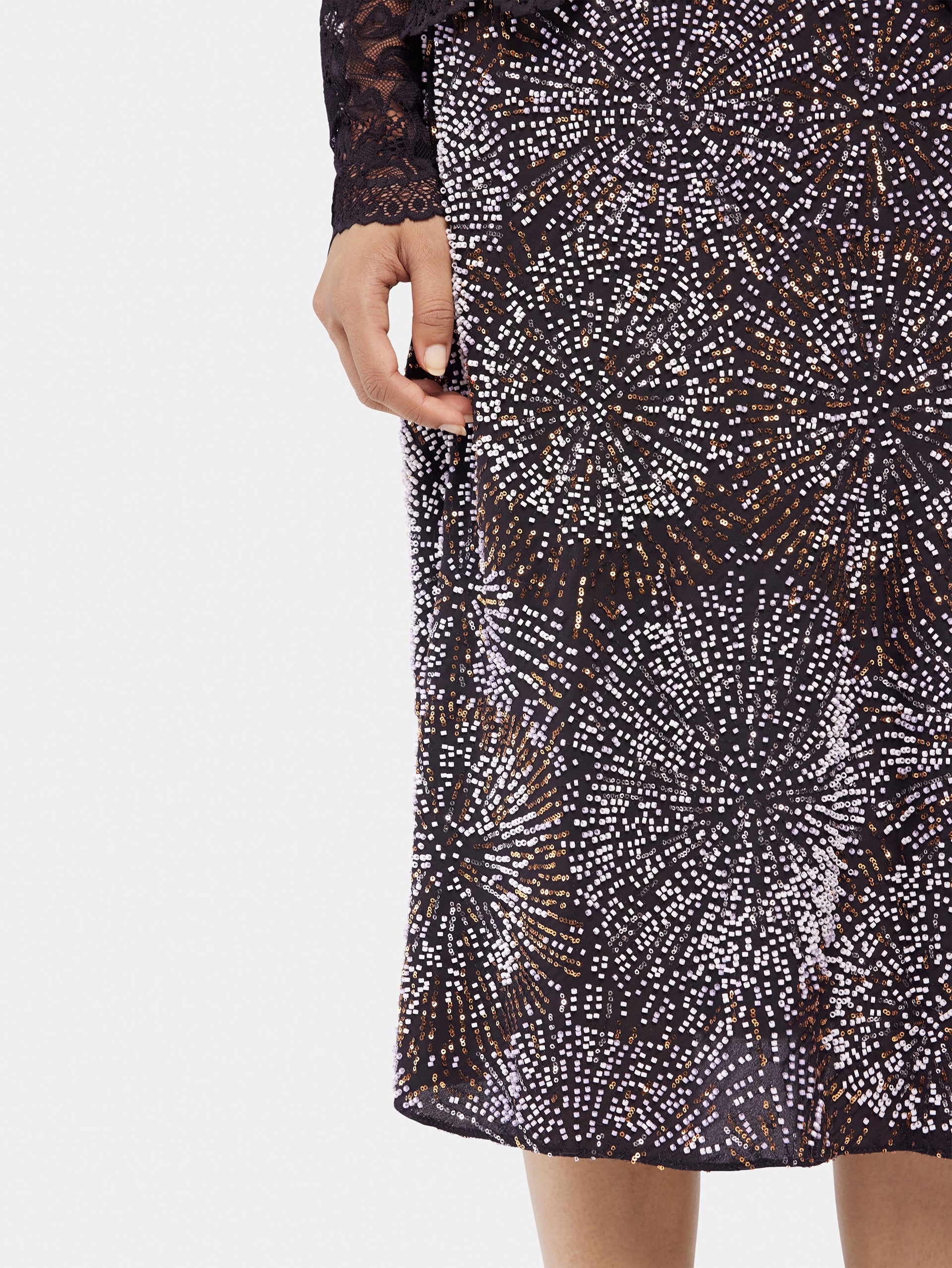 Crepe skirt with pearl embroidery