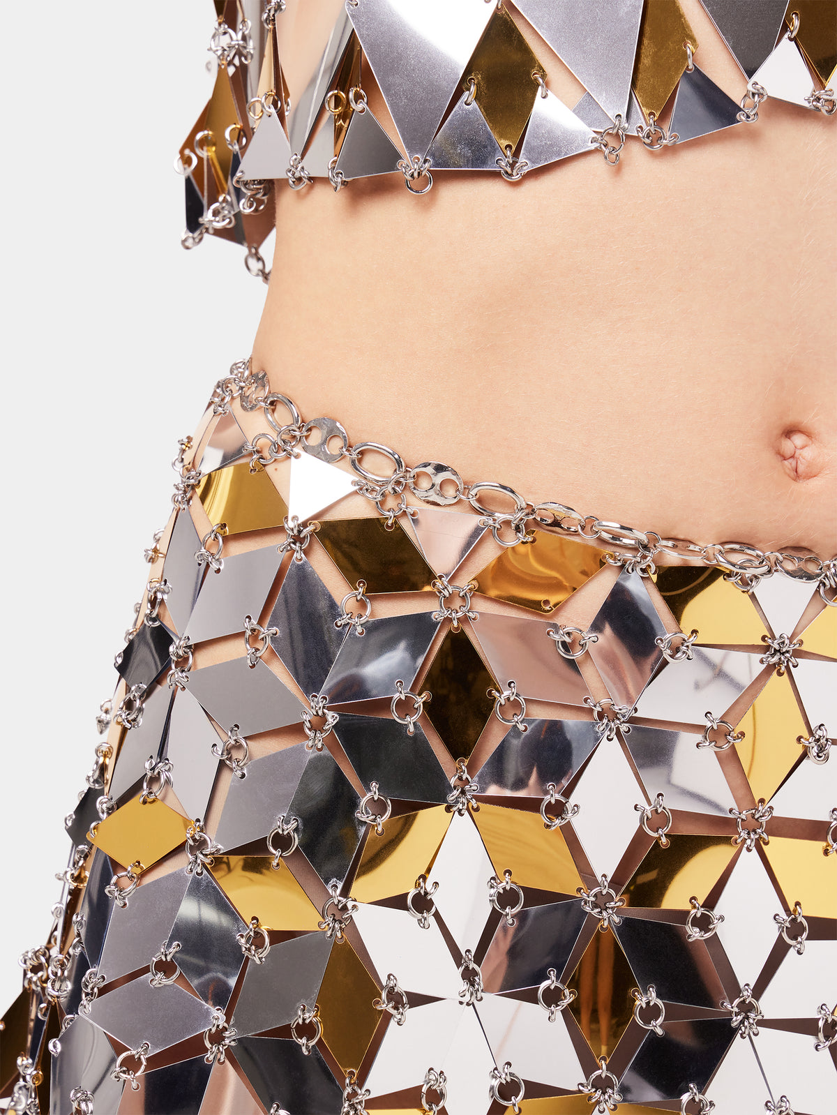Short sparkle discs rhombic skirt