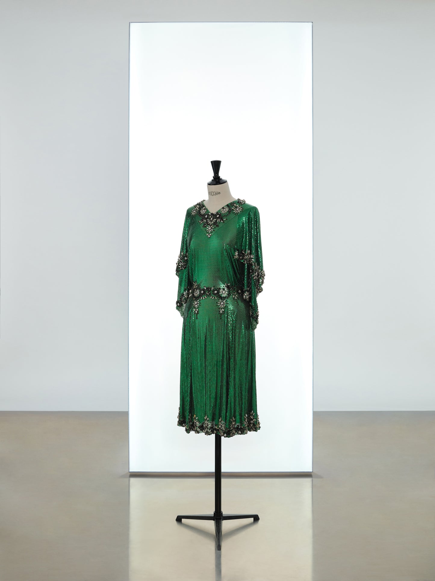 Mid length dress in iconic mesh