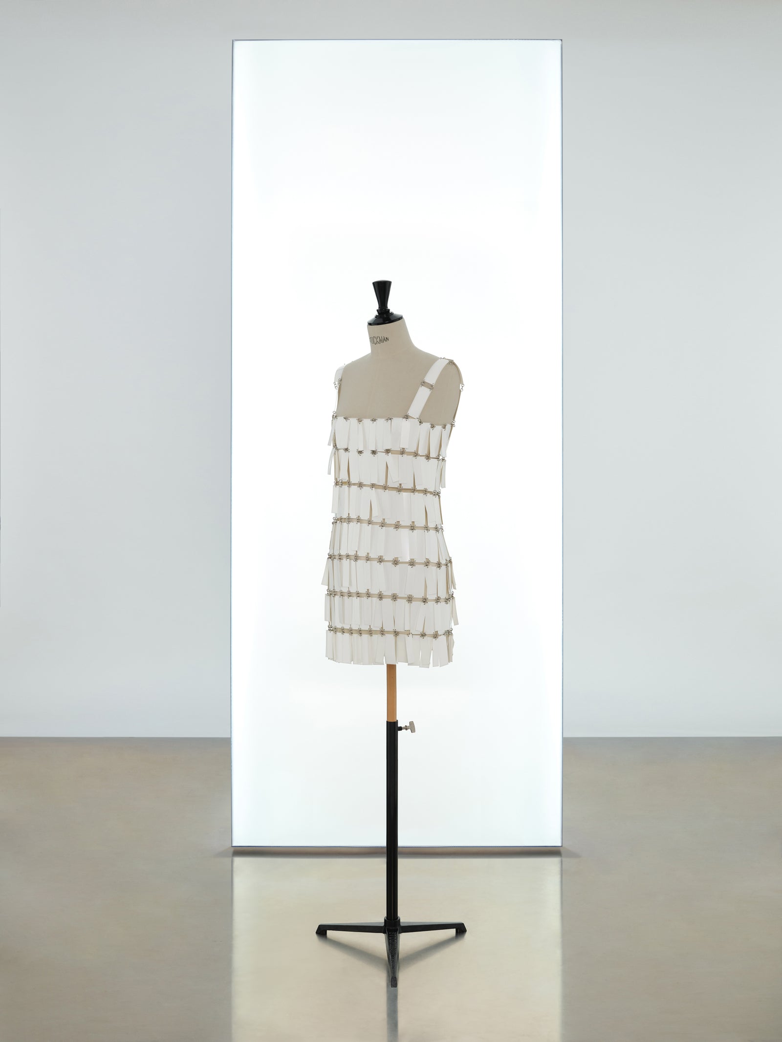 Short strap dress position 1 - Image 1