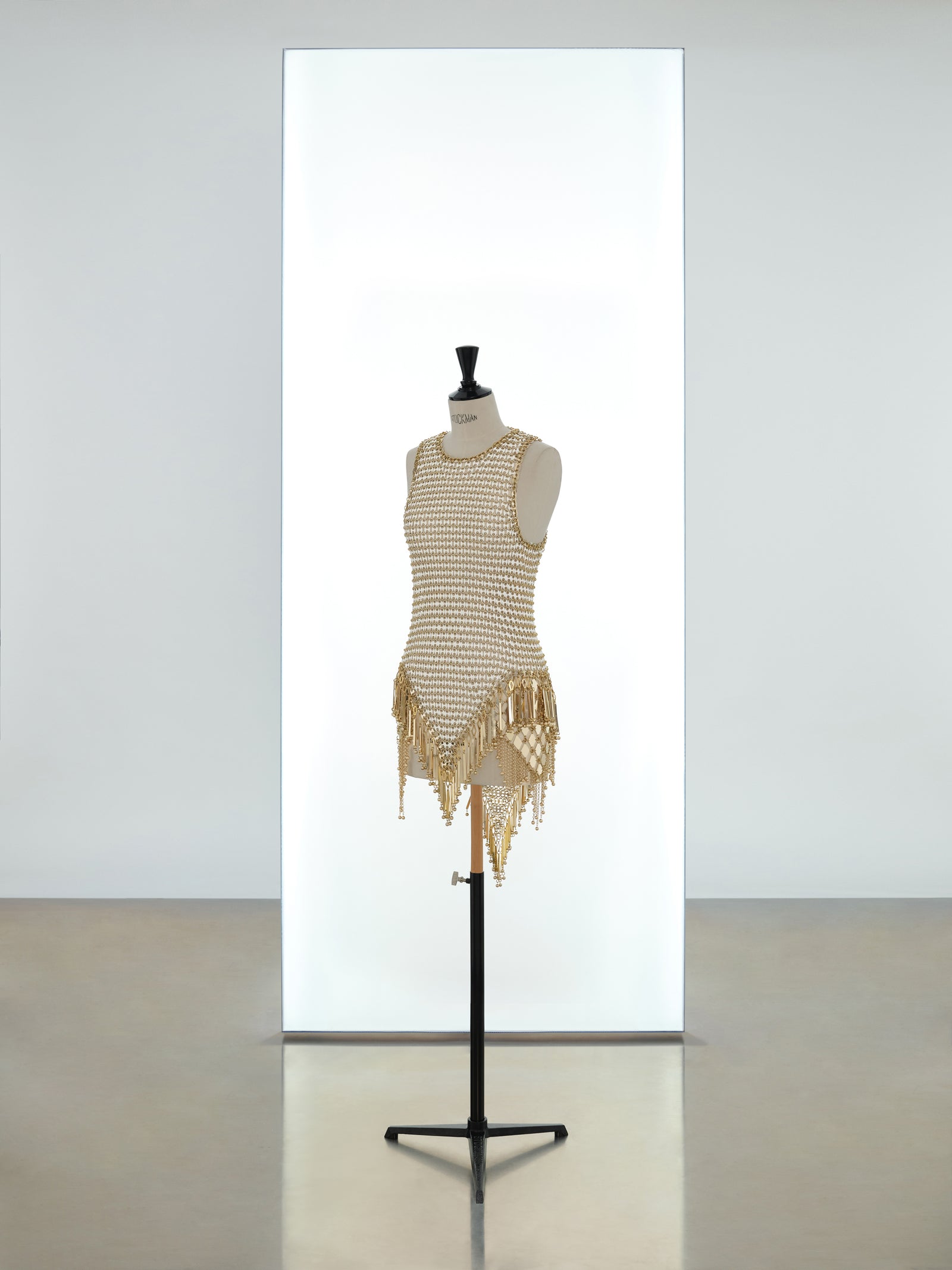 Short sleevesless dress made in metallic eight assembly position 1 - Image 1